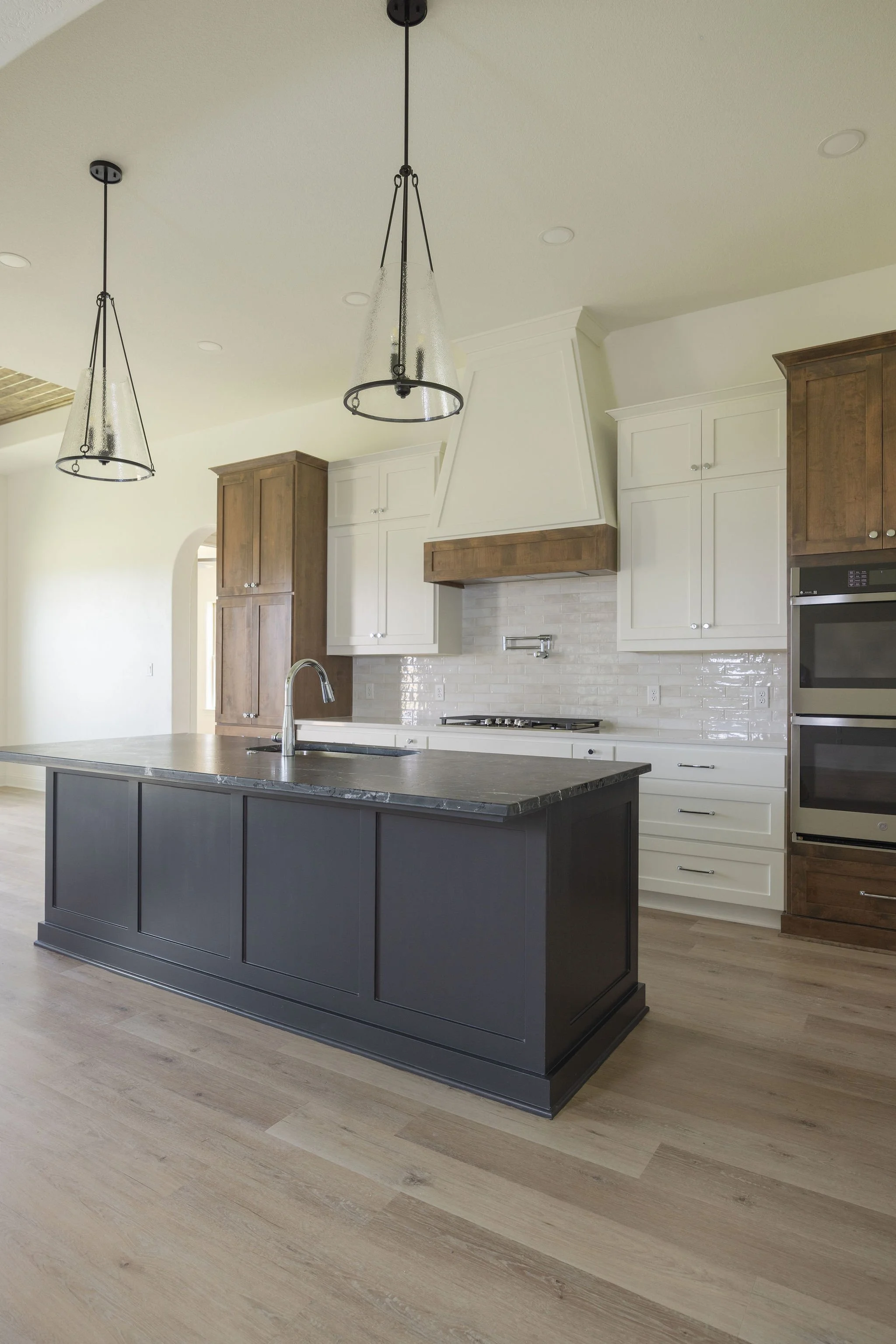 custom home builder in bryan tx, custom home builder in college station tx, homes in college station, new construction homes in college station, new construction home in bryan, new construction home in navasota, best home builder in college station, 