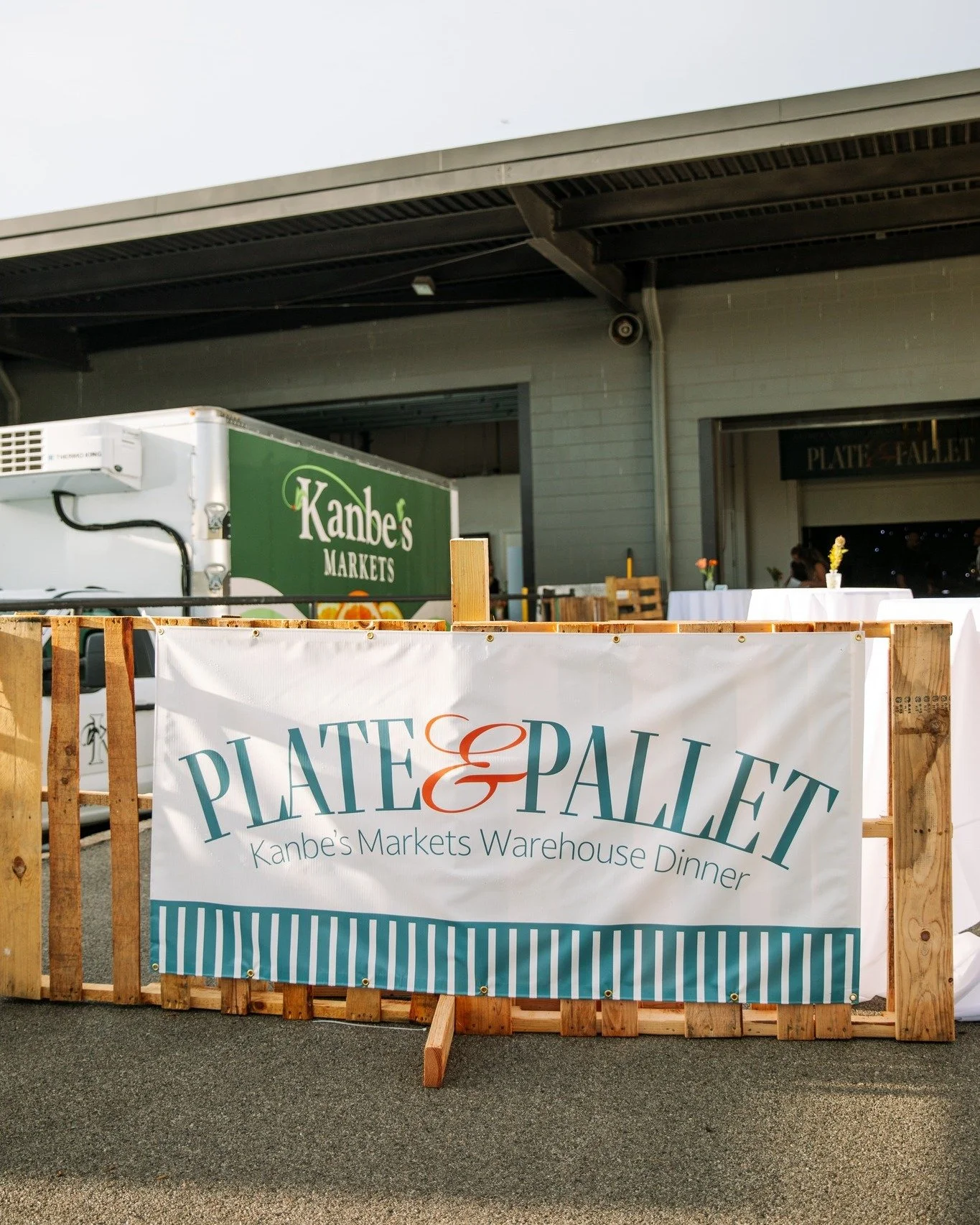 Last night was something special. 🍽️✨

Kanbe's Markets hosted our first-ever Plate &amp; Pallet &mdash; a unique warehouse dining experience where rescued produce was transformed into an unforgettable meal by some of KC&rsquo;s best chefs!

We welco