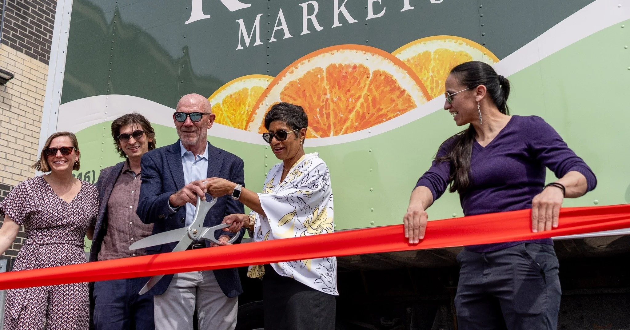 Today we cut the ribbon on our 25th store partner in Wyandotte County, Kansas! Thank you to Metro Auto for hosting us being part of what we&rsquo;re building together.

25 stores in KANSAS! Thousands of neighbors with consistent access to fresh food.