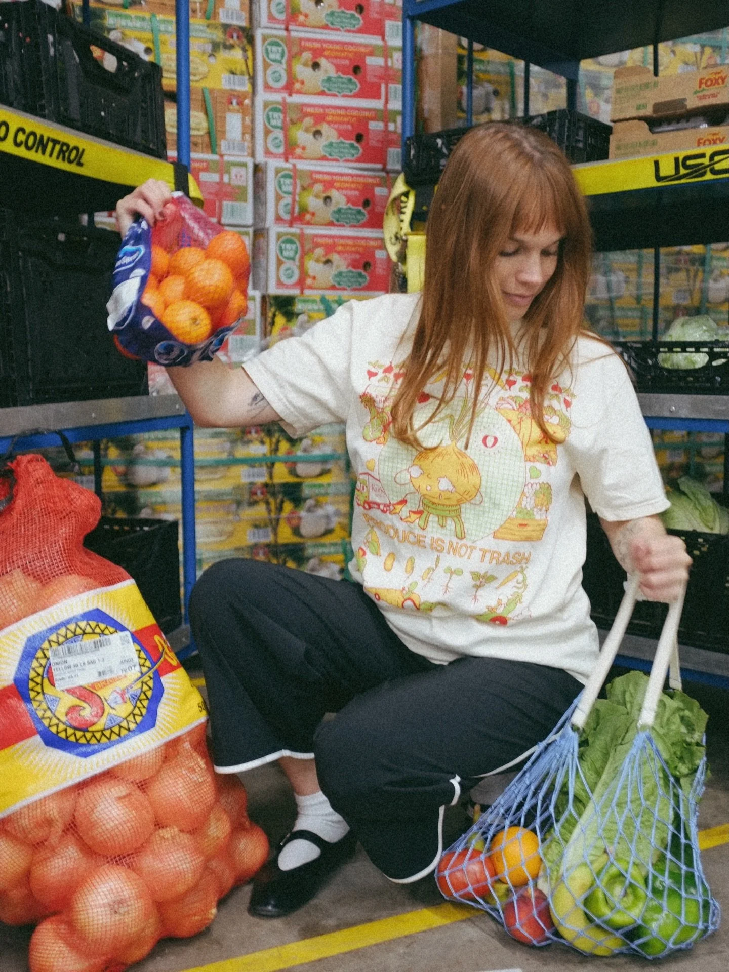 🚨NEW MERCH🚨
There&rsquo;s enough food to feed people.
So why are we throwing it away?
FOOD IS NOT TRASH.

Designed by Claire Monroe (@cl0rg). Printed by @oddities_prints on Comfort Colors 1717 with water-based ink.

$35 🍊 Available on our website 