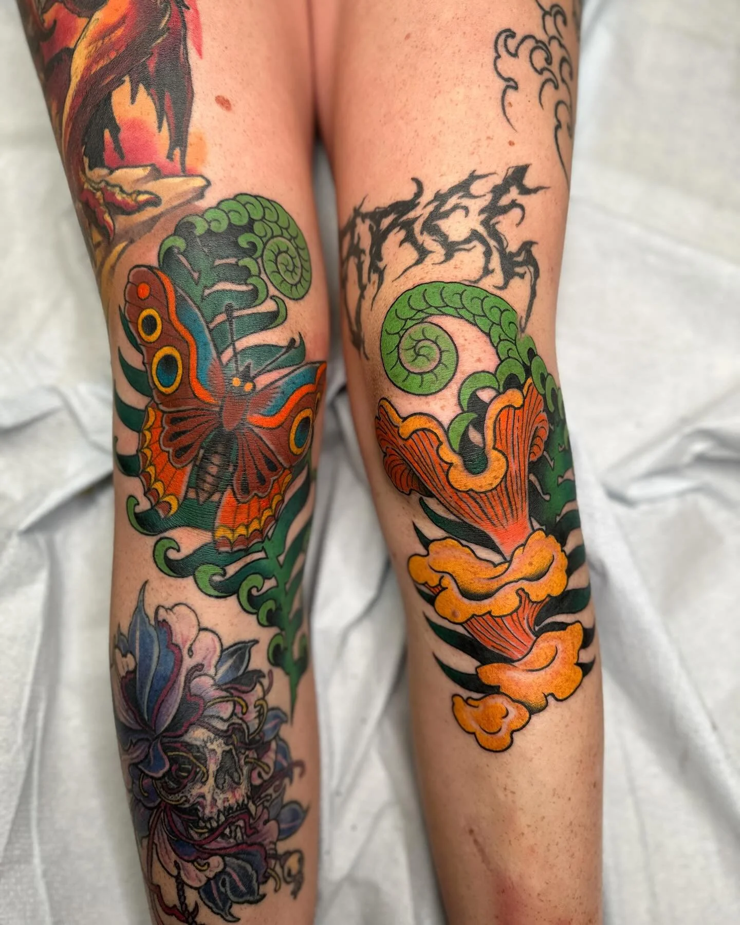 Becca's knees. I drew these designs on rather than using stencils (except for the butterfly), which is always super fun. Knees can be especially tricky to stencil too so we were able to avoid that issue. She sat like an absolute champion and was a dr