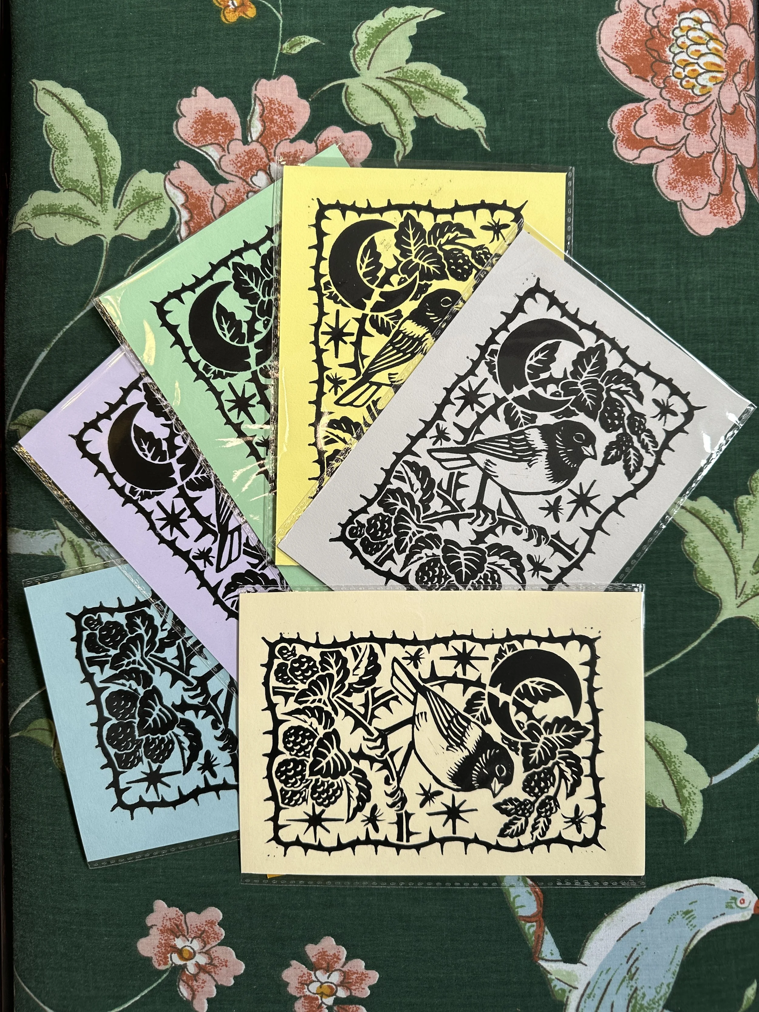 Dark-Eyed Junco and Himalayan Blackberry Lino Print