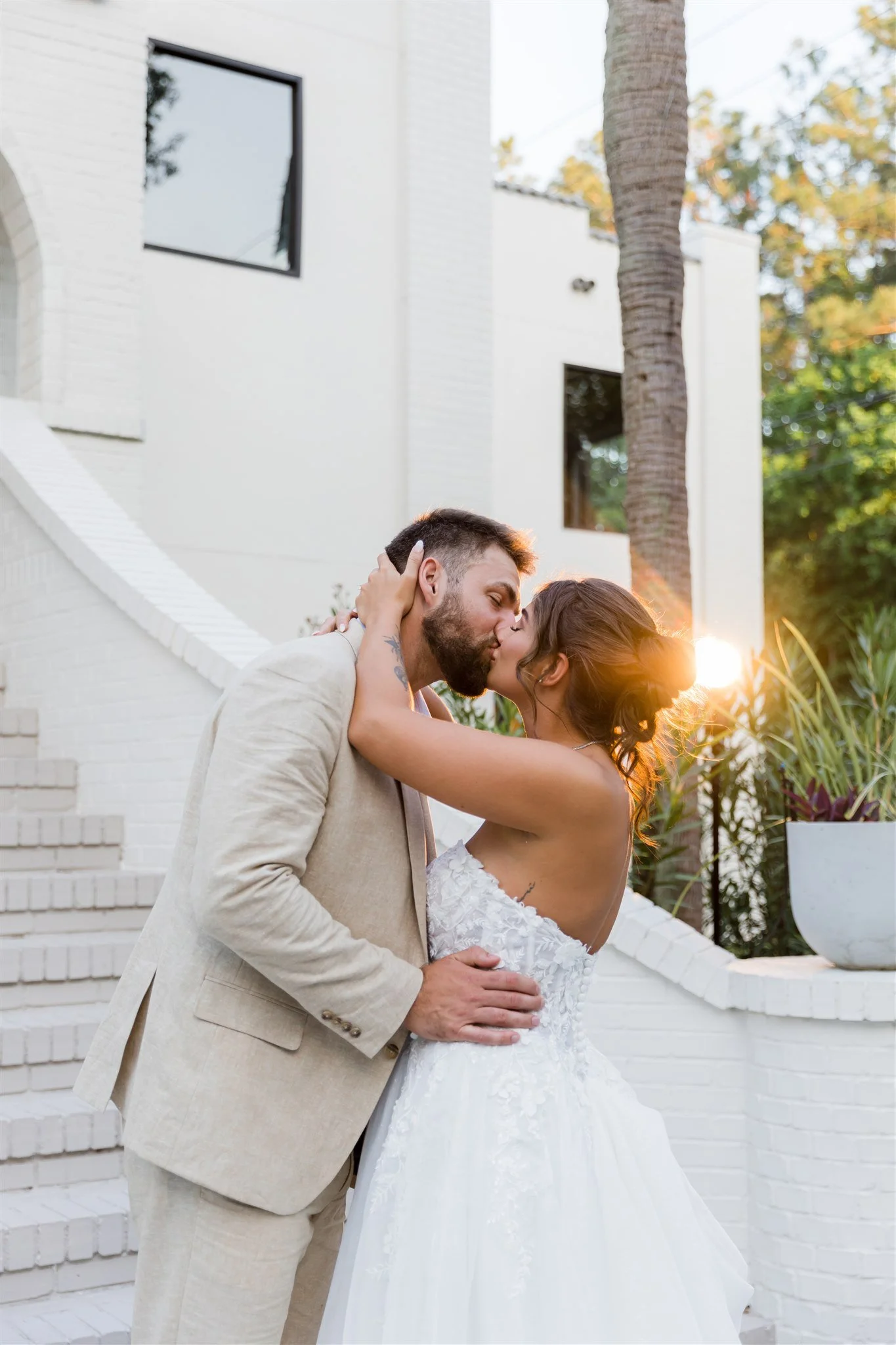 Stay Cool This Summer: Top Tips for Outdoor Weddings in Florida