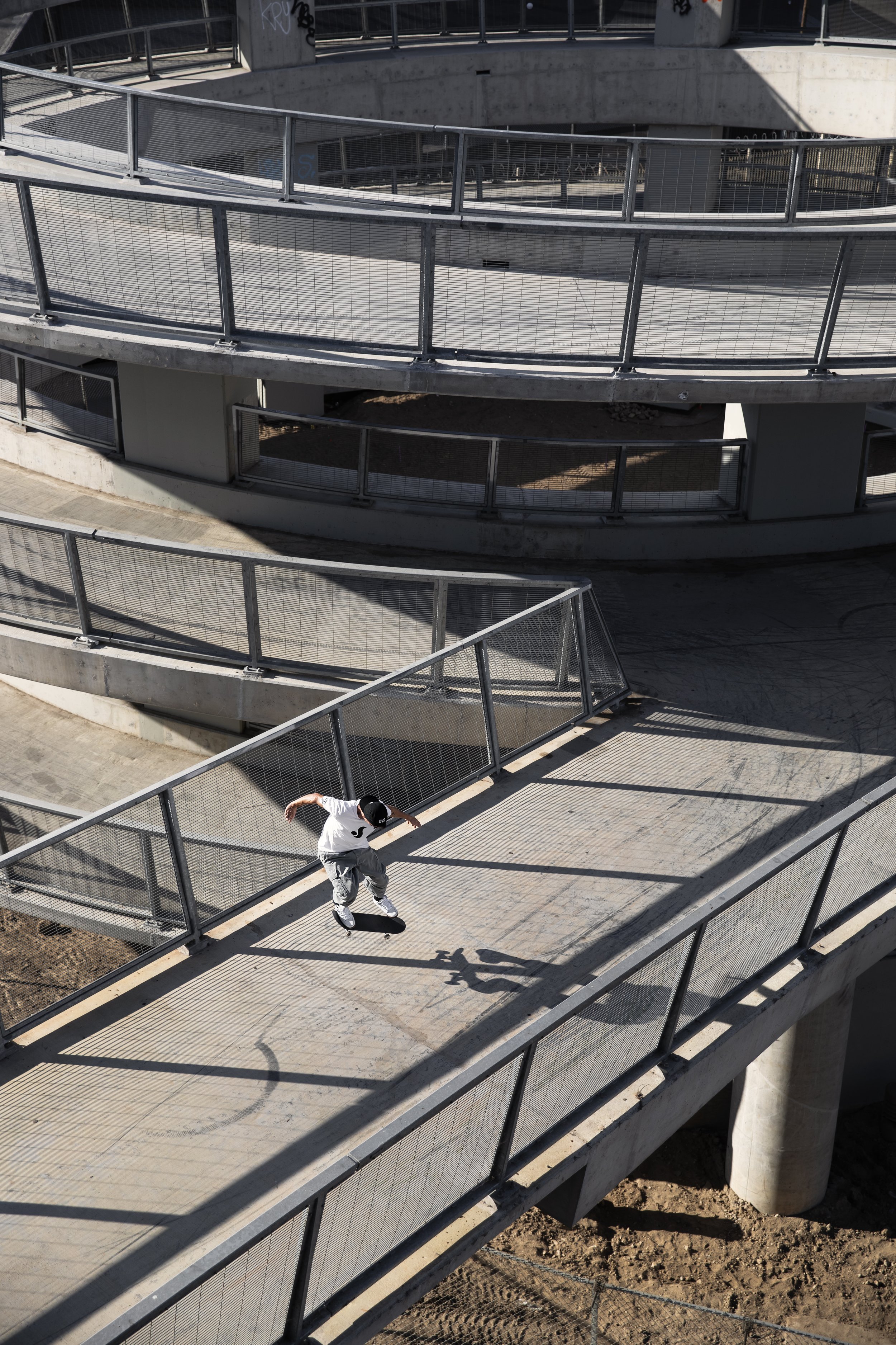 Levi Loeffelberger // Switch Kickflip // LA