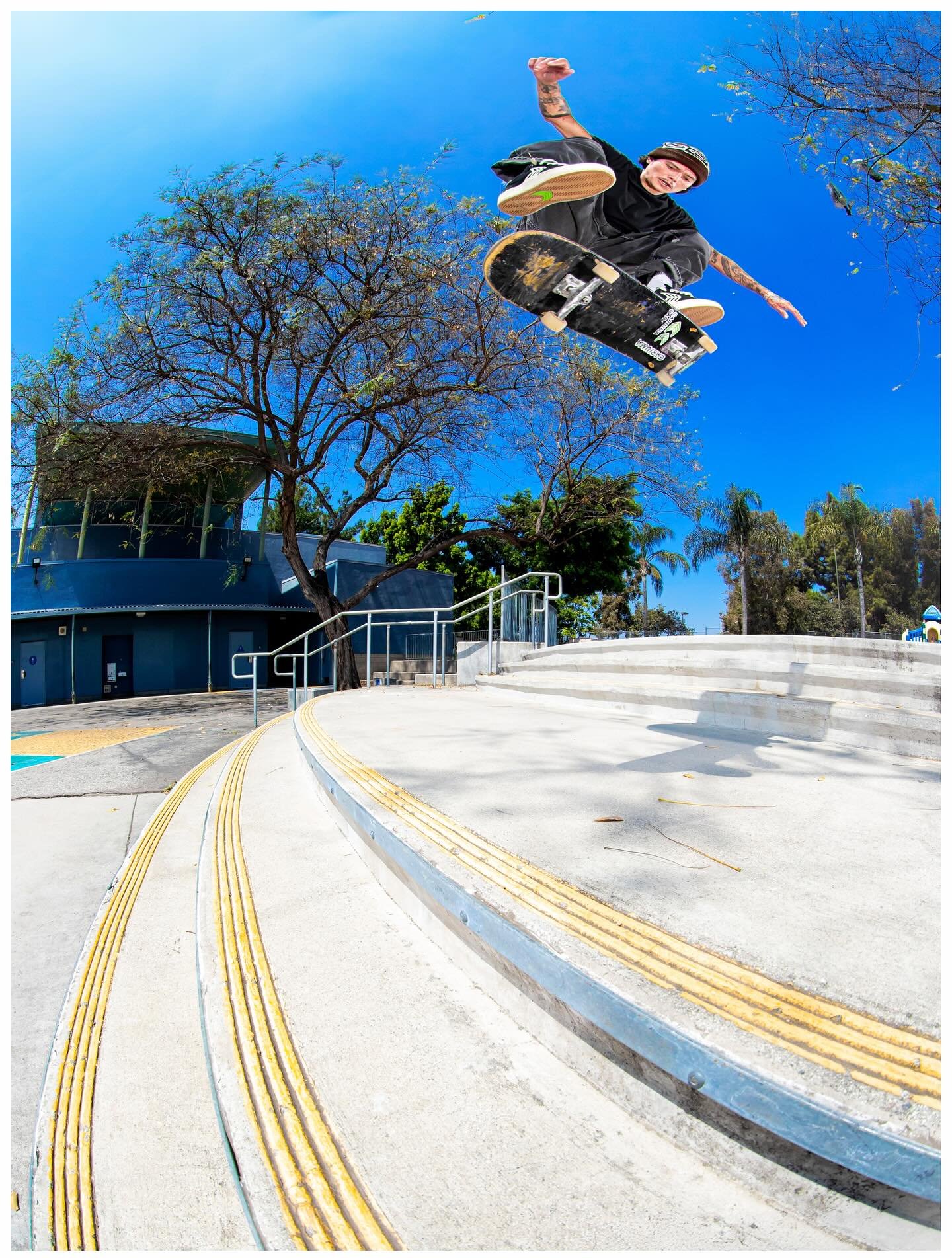 @trevorcolden switch heel ✨ 

#skateboarding