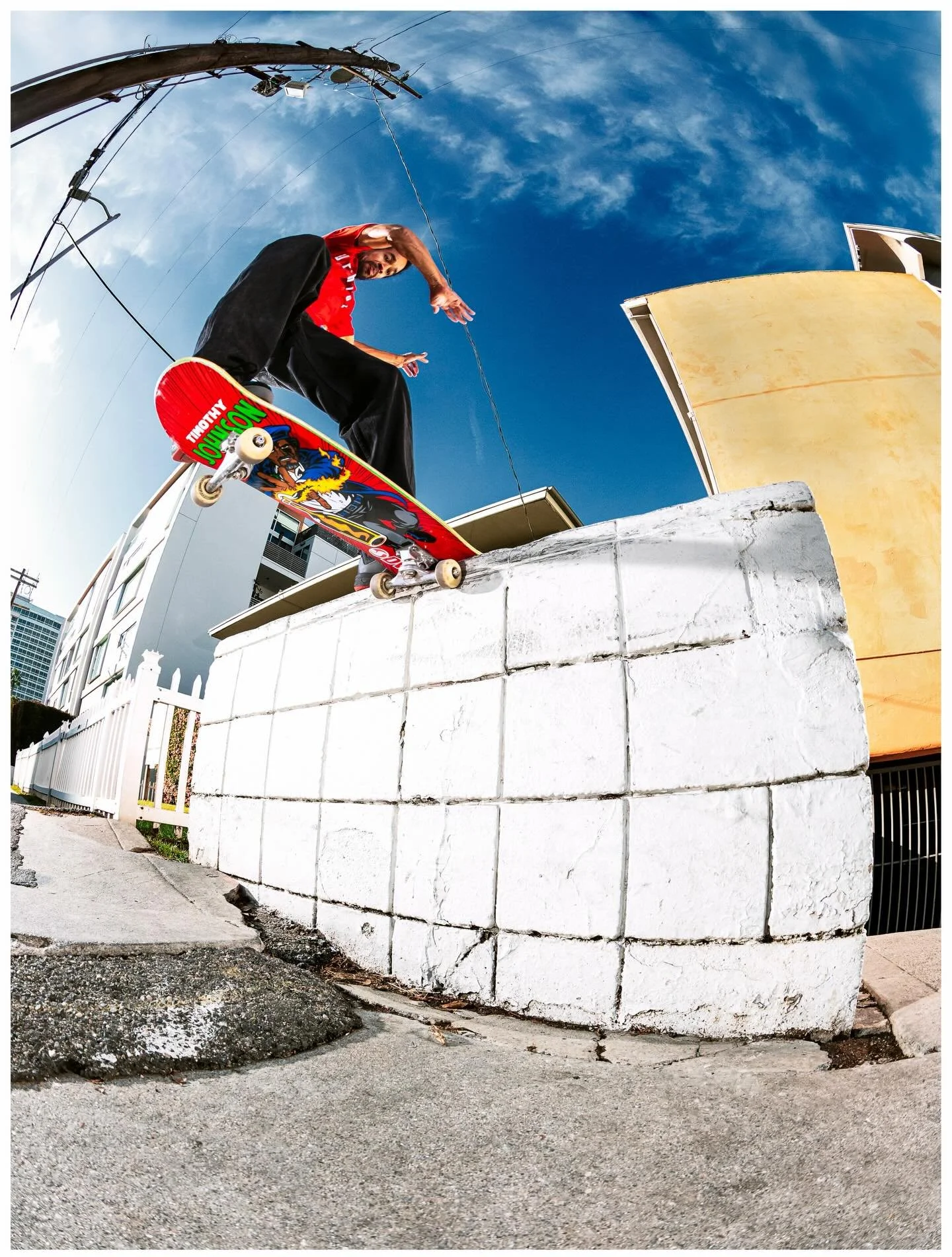 Quick hits in Hollywood w/ @timothyjohnsonskate 

#skateboarding