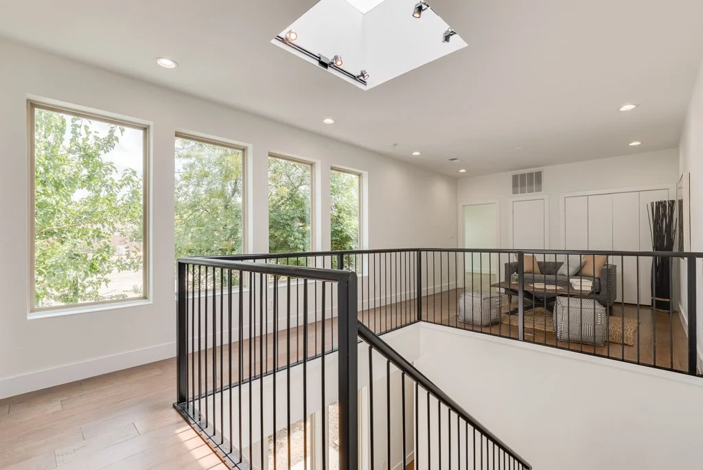 4413 Roseland Ave Dallas MLS-26.jpg
