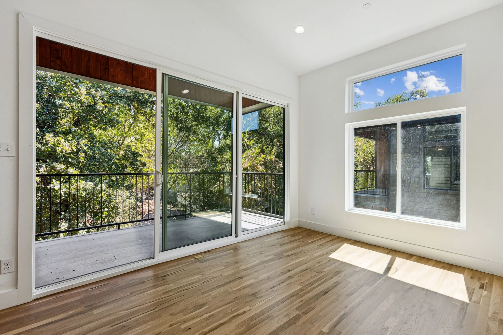 7-2130Lovedale_007.jpg