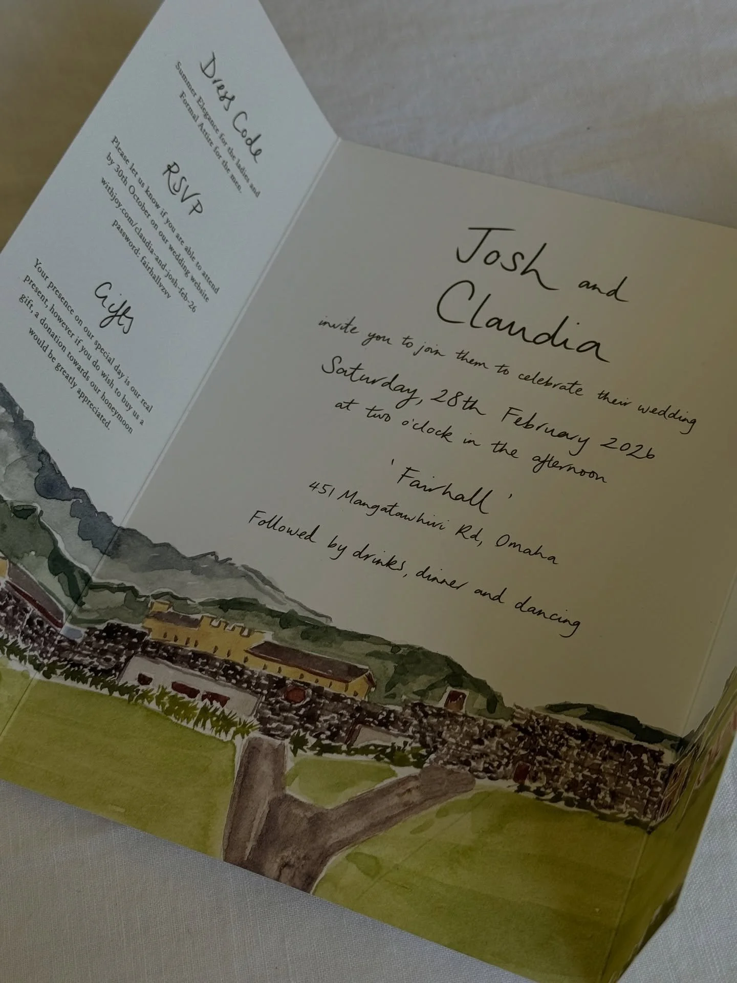 Always a pleasure working with the gorgeous @broganscottstudio watercolours! This time for our dear friends wedding 🤍