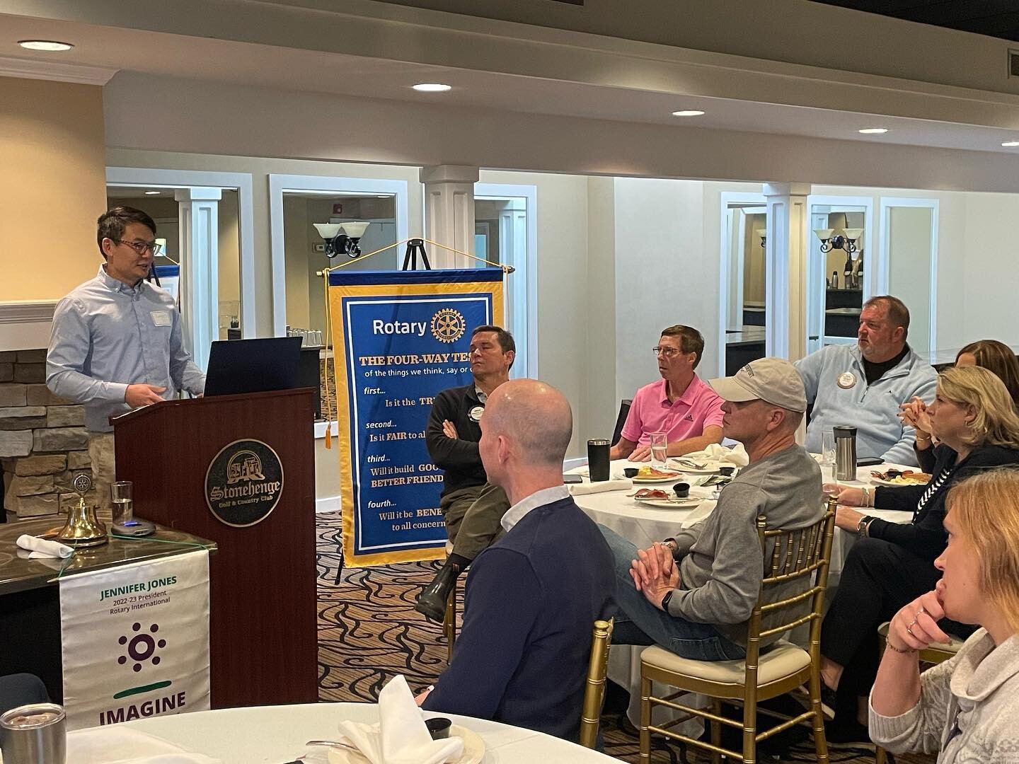 Thanks to Midlothian Rotary Club for inviting Dr. Qiu this morning to speak at their weekly meeting! Always fun to spread the word about direct primary care. 

#directprimarycare #midlothianva #rotary #richmondva #primarycare #familymedicine #rva @ro