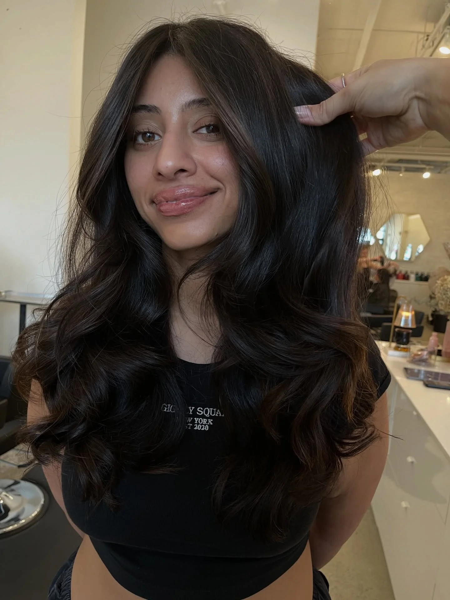 Dark and Dreamy ☕️🤎

Created by @rawan_alrawe 

#brunettes #expensivebrunette #brunettebalayage #haircut #hairgoals