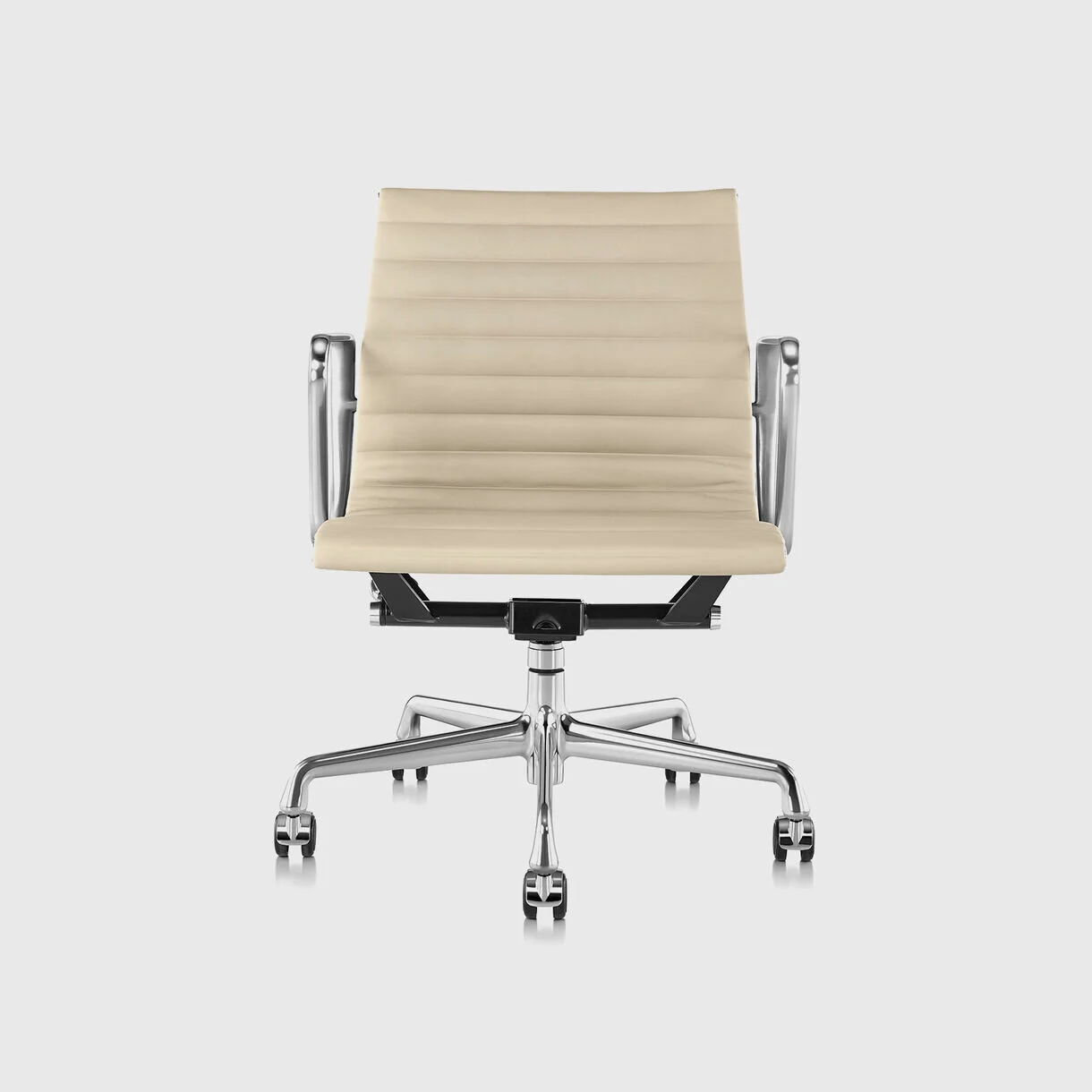 HM_EAG_ManagementChair_Beige_0004_5_1600x1600.jpg