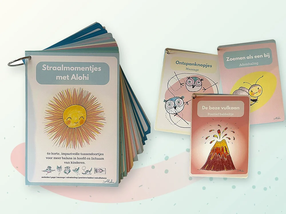 Kaartenset Straalmomentjes met Alohi, voorkant en drie binnenkaarten