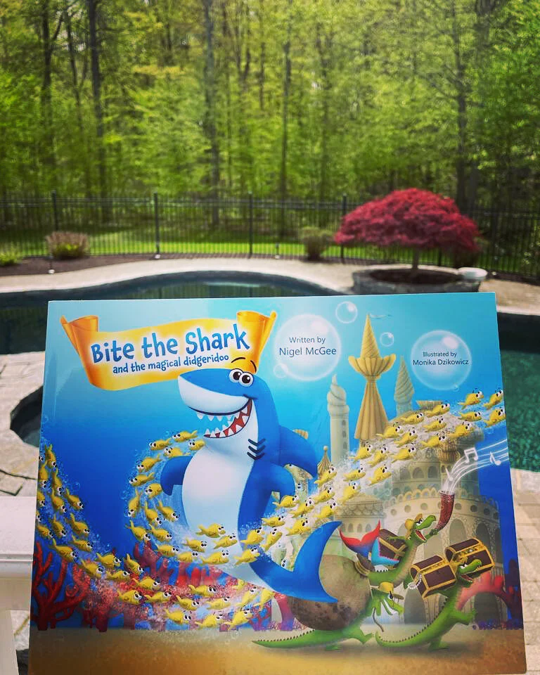 Bite lands with a splash in Connecticut!🦈 🇺🇸 💦 👀✈️☀️🏊‍♀️