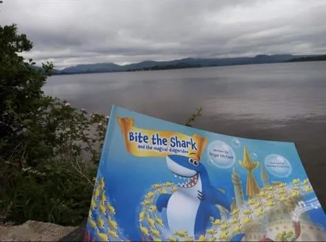 Bite's on the Loch! (Lomond) 🏴󠁧󠁢󠁳󠁣󠁴󠁿🦈📕💦🏊‍♀️🙌 🏴󠁧󠁢󠁳󠁣󠁴󠁿