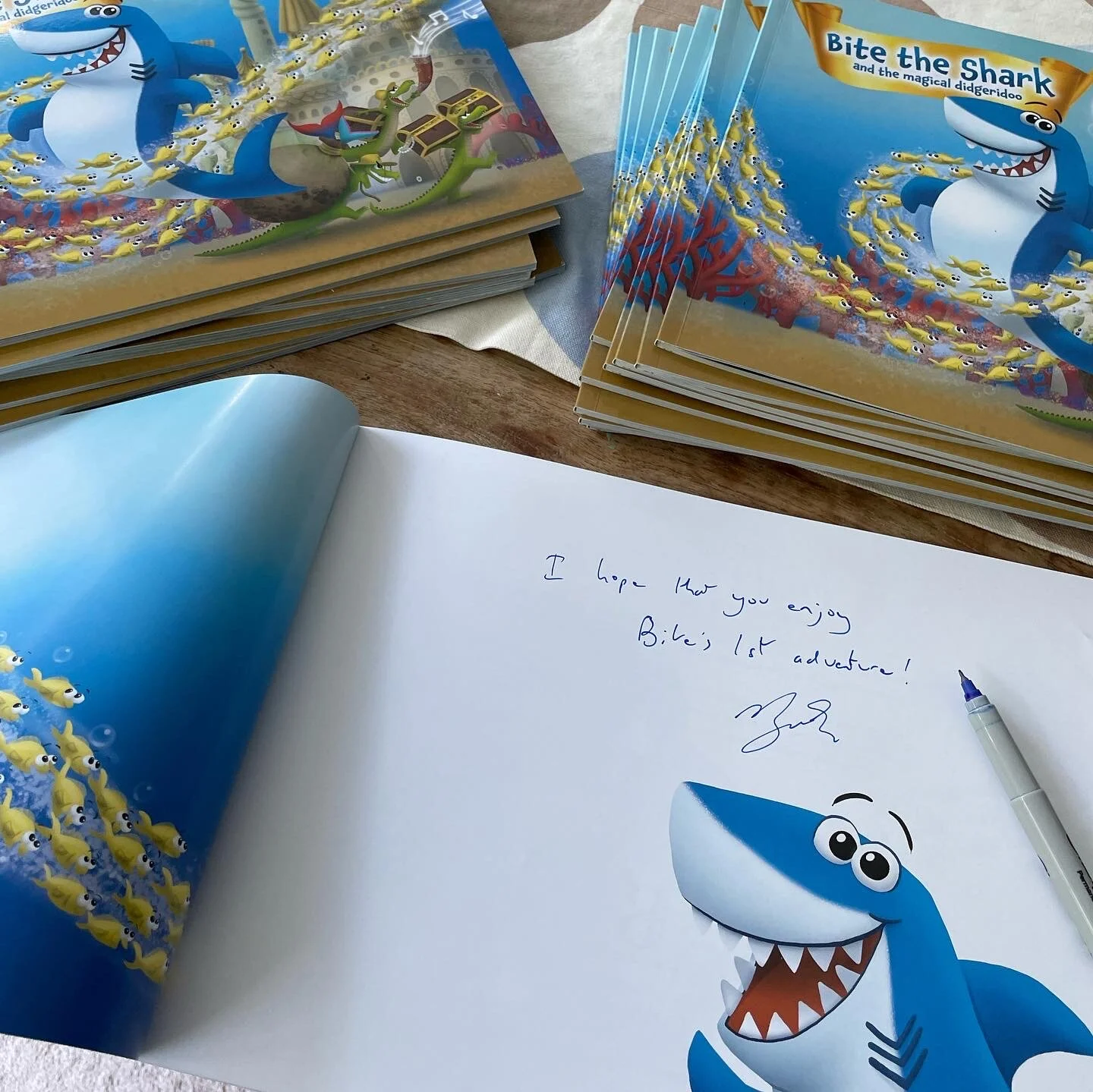 Nothing is more satisfying and rewarding than a good book signing session!! 🙏🙌✍️📚