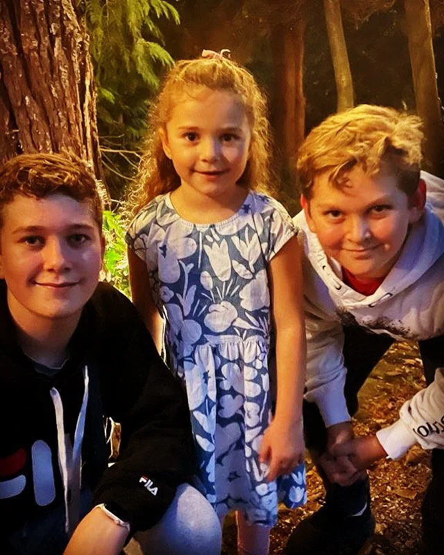 Max, Lou, and Evie too ! 📸💜