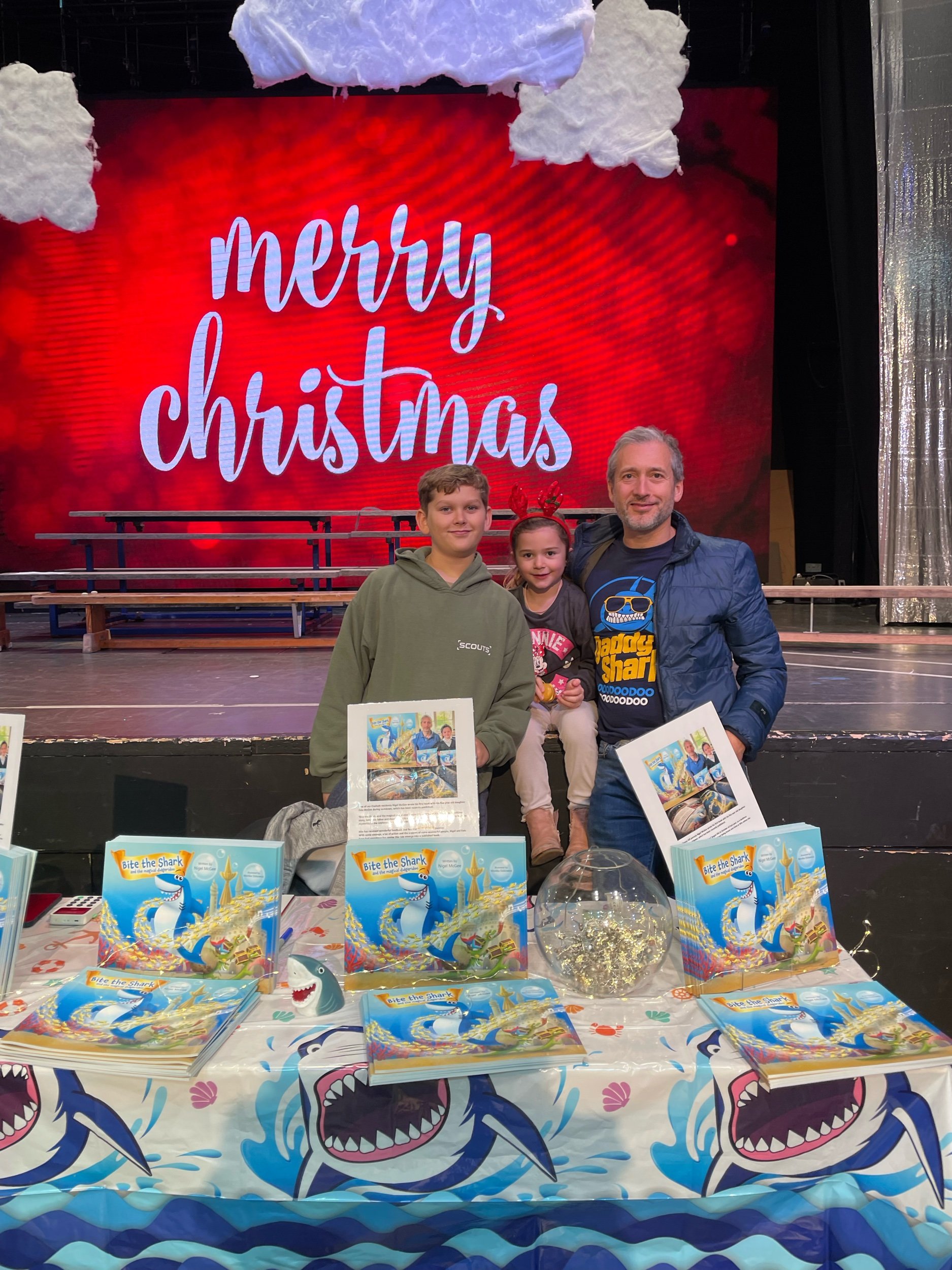 A wonderful afternoon at Danes Hill Christmas Fayre❤️🎅🎄🦈❤️