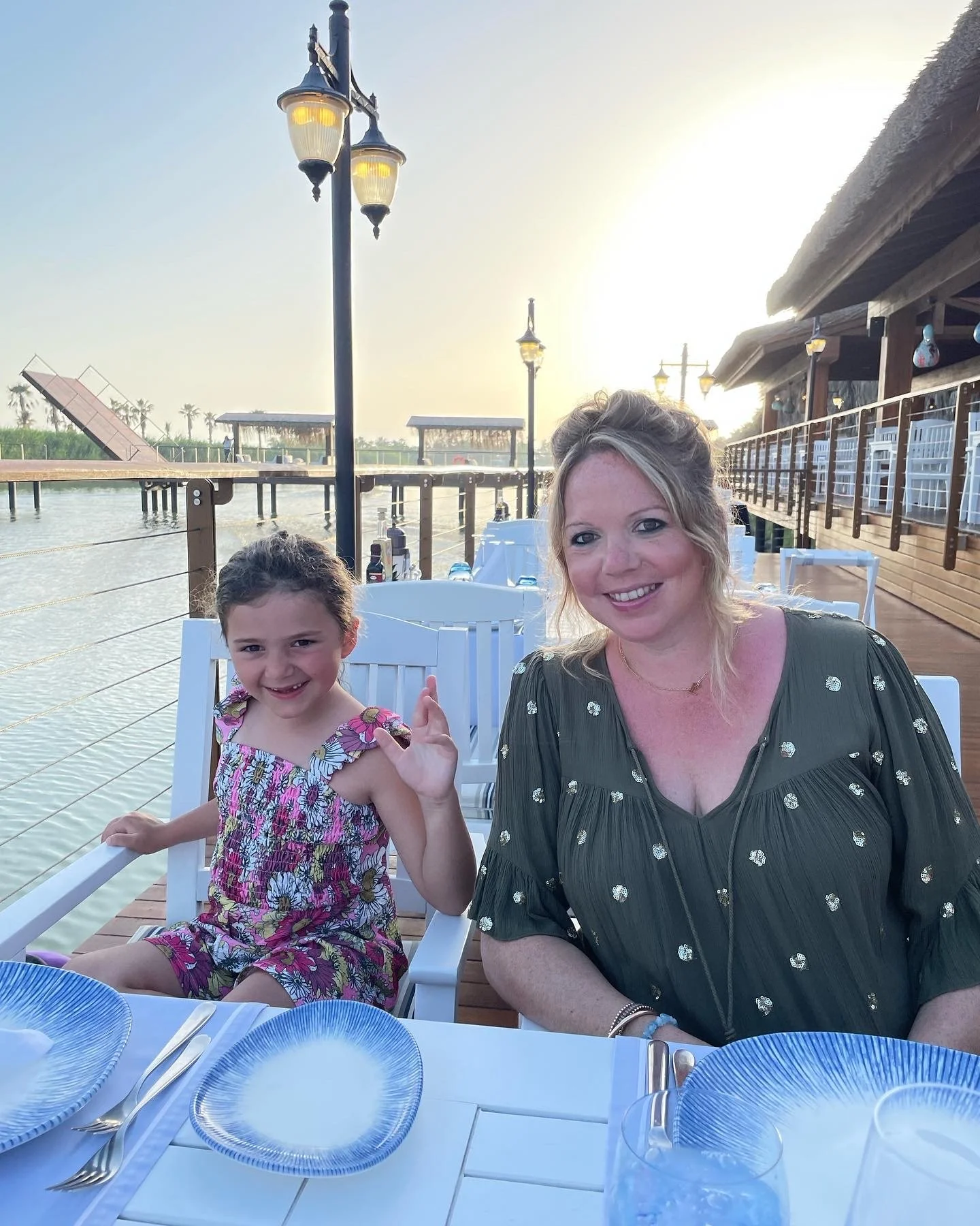 3-Jun: Seafood heaven in a beautiful setting 💙