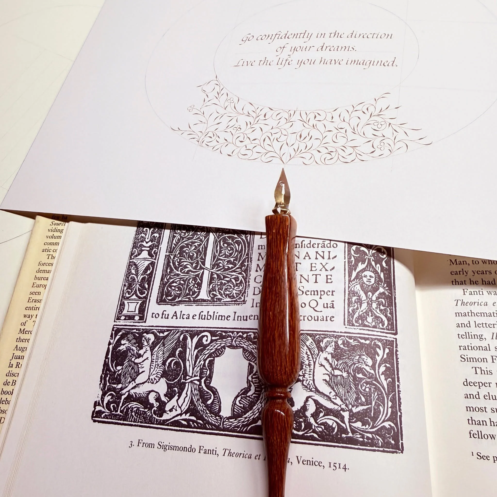 The decorated letter in the first picture was the inspiration for this new piece.
I loved the idea of making the negative decoration, but it would be too time consuming.
Instead, this positive version is easy to do and pretty quick.
And I like the re