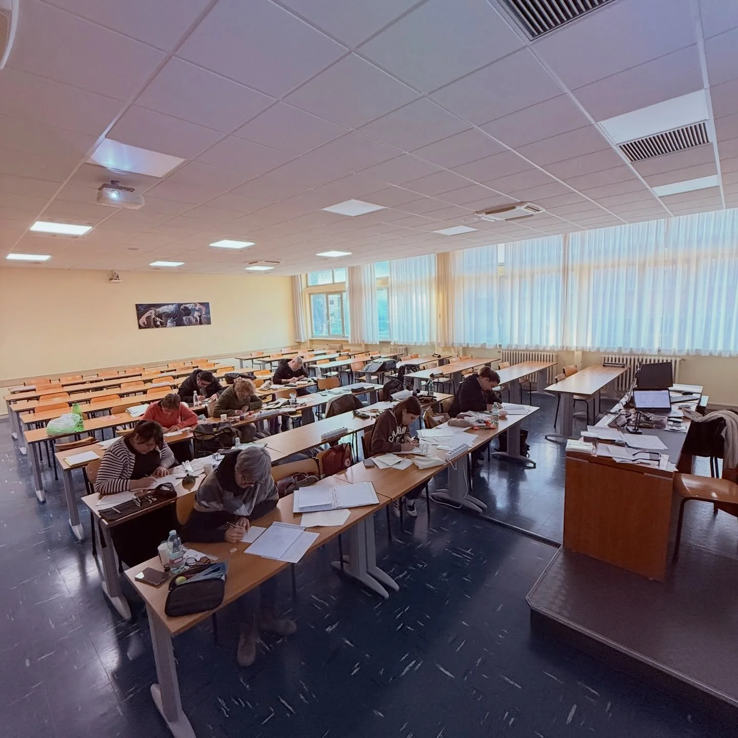 FLOURISHING a punta fine

Attimi dal workshop di questo ultimo fine settimana durante il quale ho avuto il privilegio di accompagnare un gruppo di persone nei loro primi passi alla scoperta delle tecniche di flourishing a punta fine.
Due giorni davve