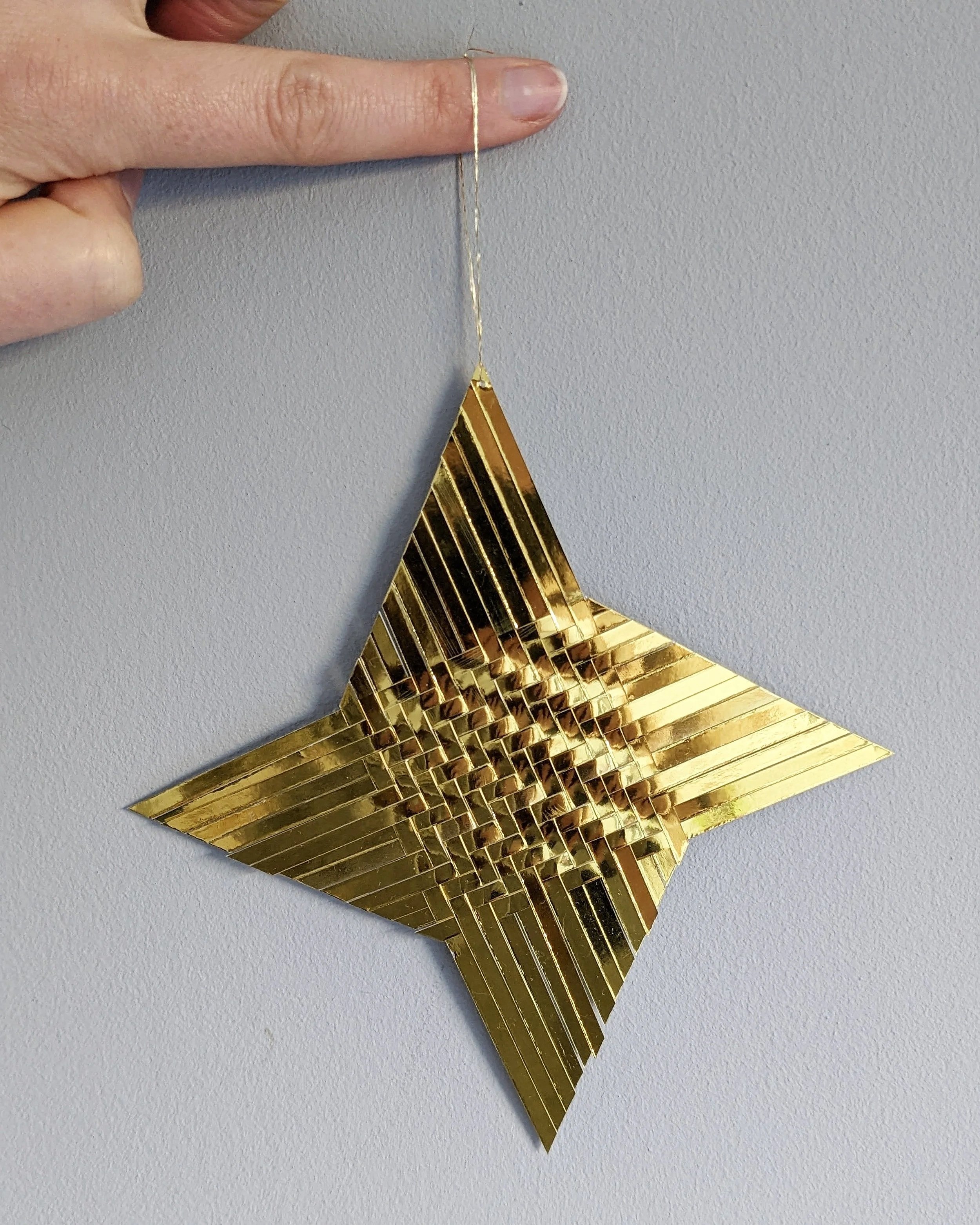 Paper Weaving - Gold Star Decoration
