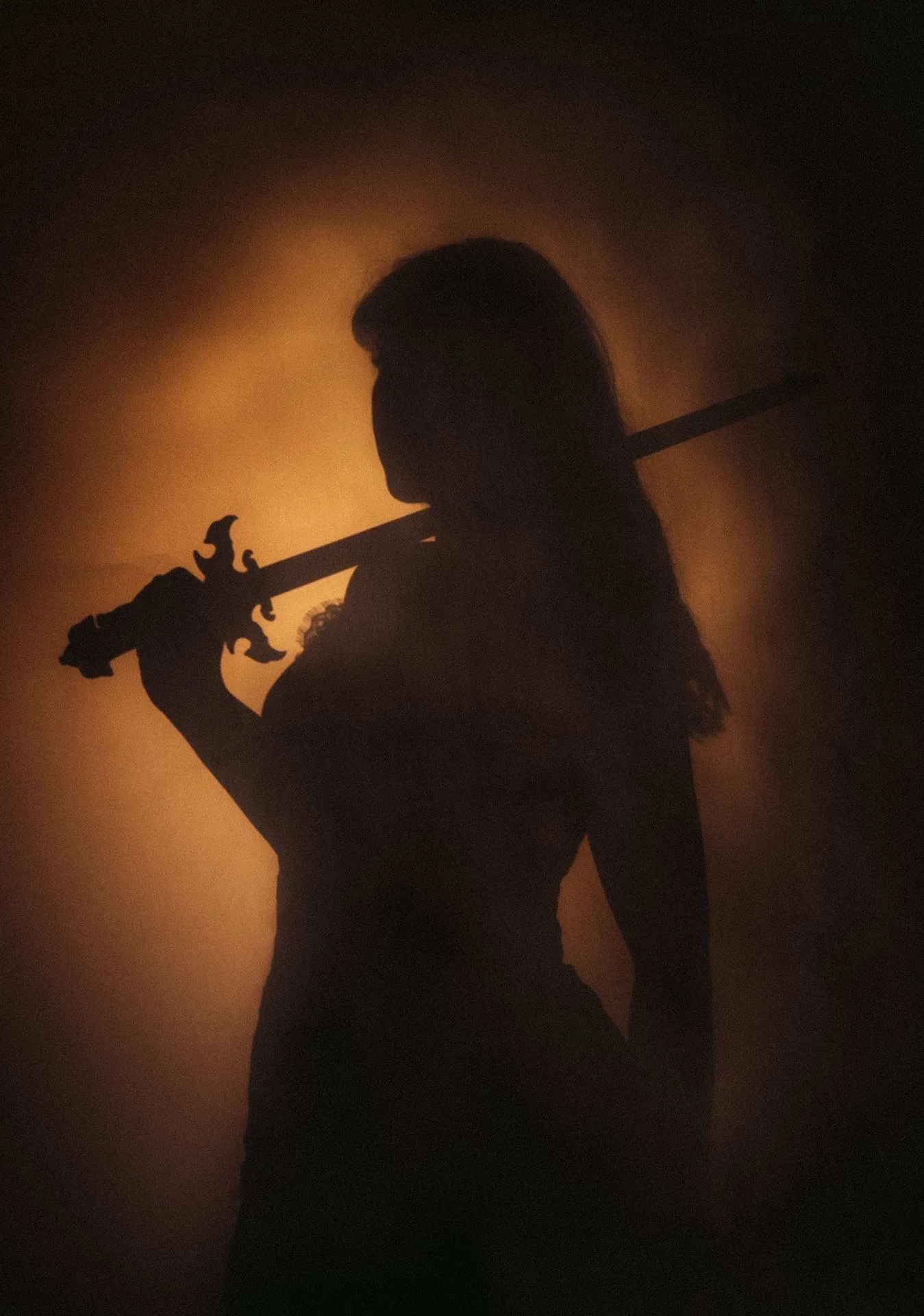 phoenix-down-photography-fine-art-boudoir-silhouette-woman-with-sword.jpg