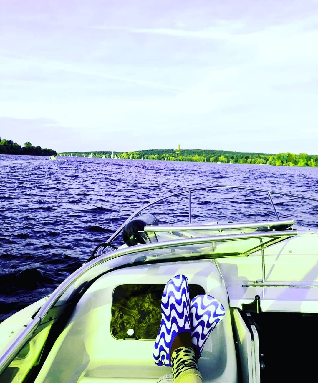 Cruisin' #thursdayfeeling #yachtmaster #yachting #yachts #sea #highlife #speedboat #aqua #serenity #calm #wildswimming #seaswimming #swimshoes #seashoestobeseenin