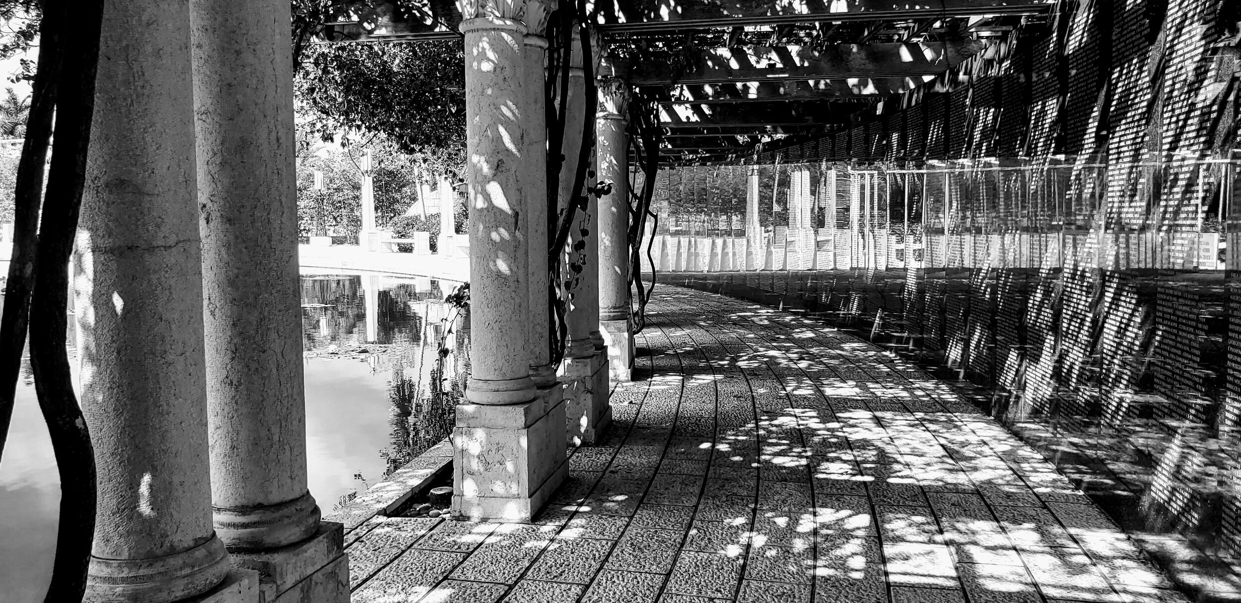 Florida Holocaust Memorial Miami Beach by www.MychaelX.photos 0022bw.jpg