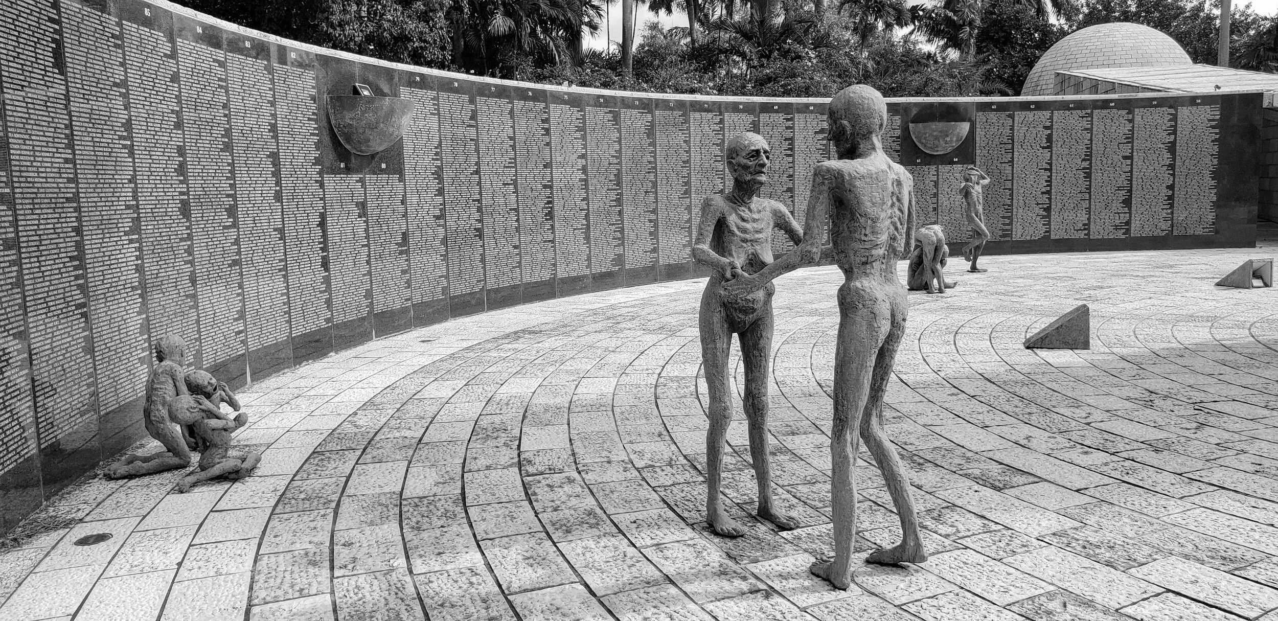 Florida Holocaust Memorial Miami Beach by www.MychaelX.photos 00053bw.jpg