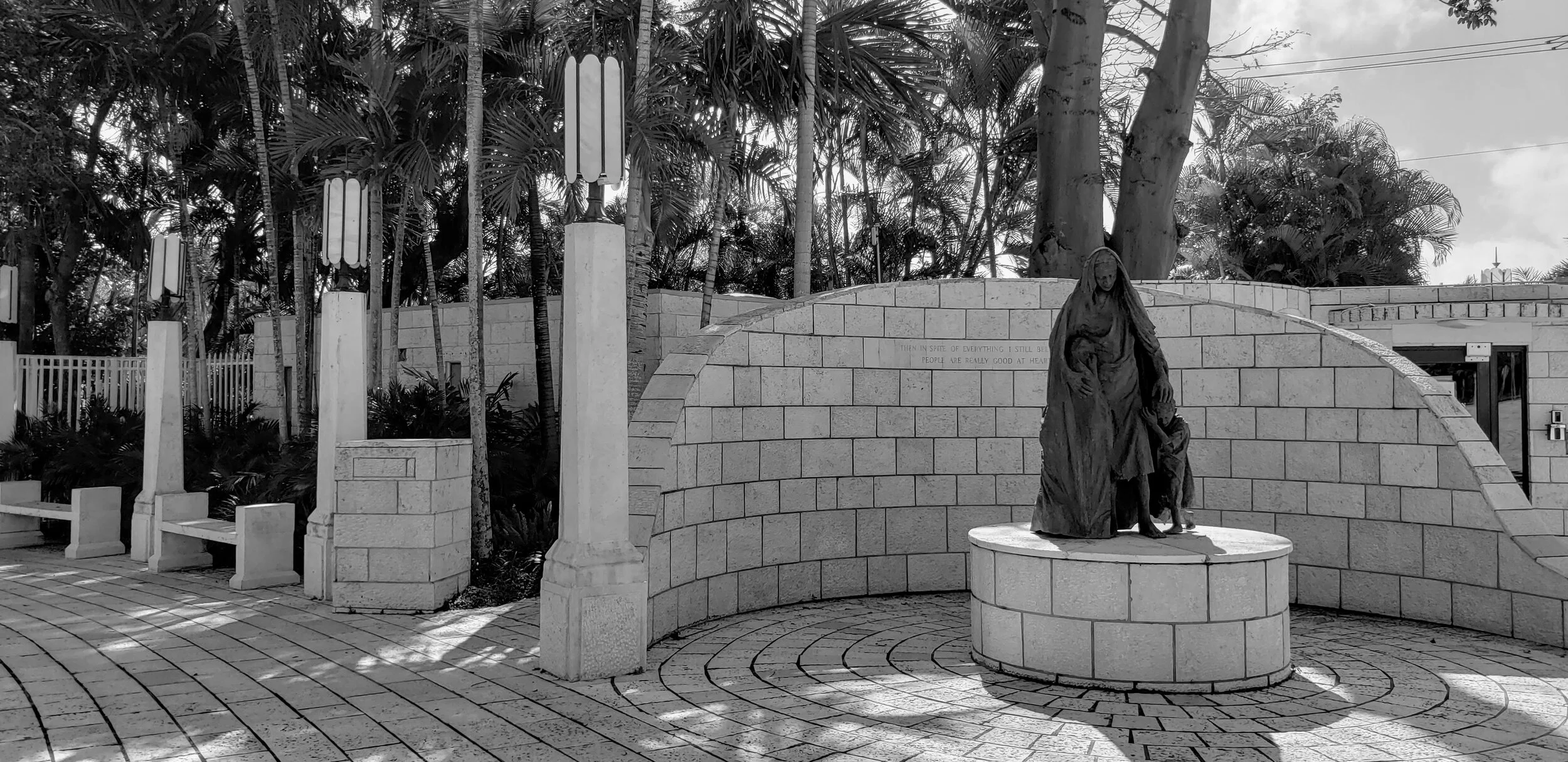 Florida Holocaust Memorial Miami Beach by www.MychaelX.photos 000130bw.jpg
