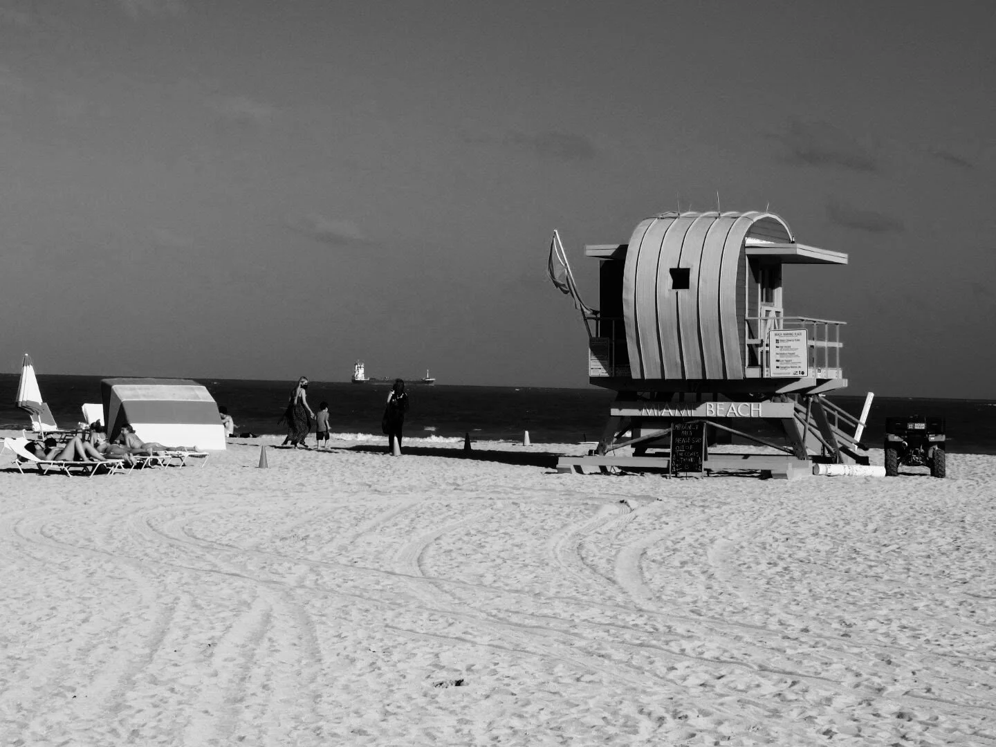 Miam Florida South Beach by www.MychaelX,photos 000095bw.JPG