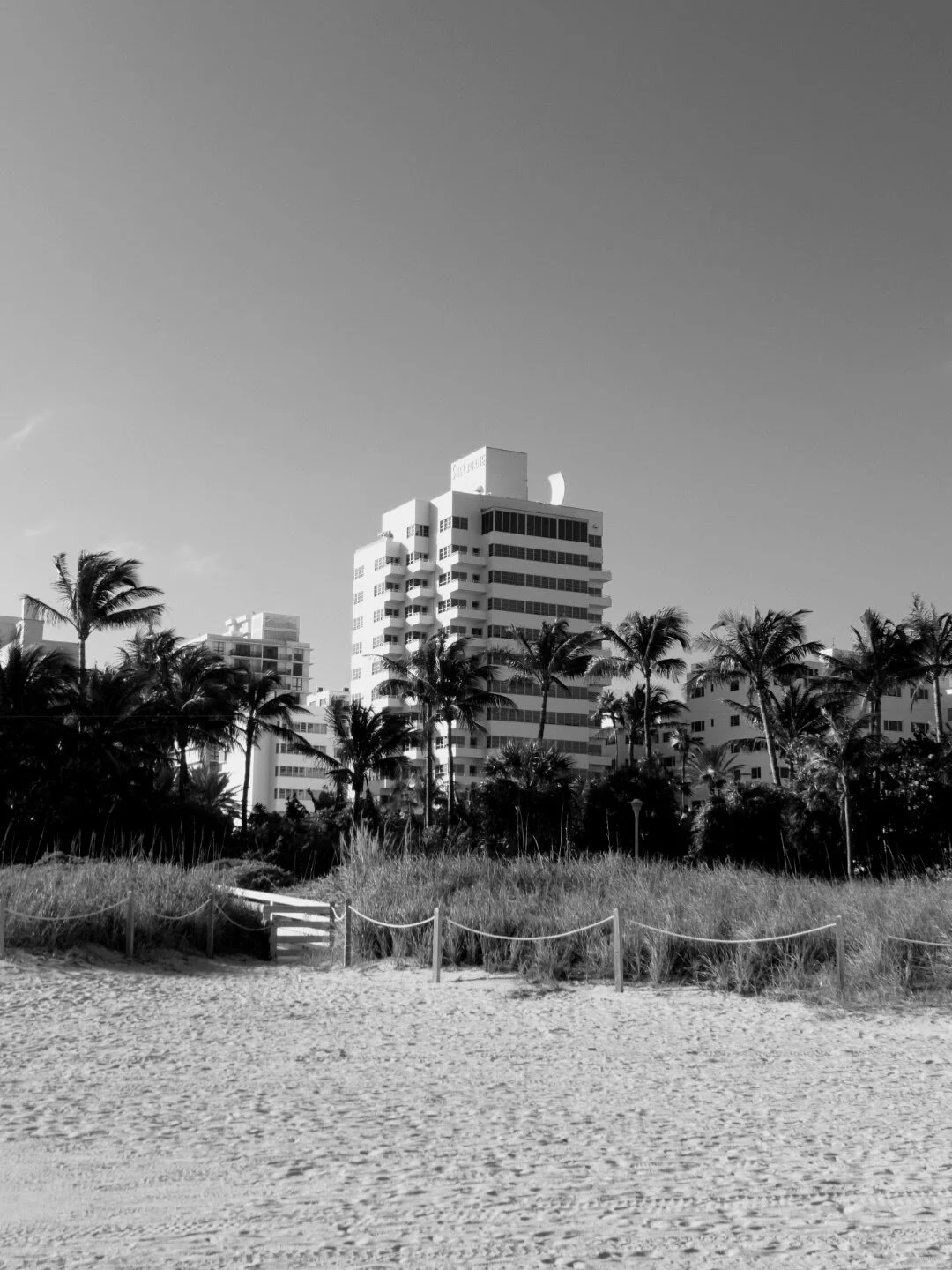 Miam Florida South Beach by www.MychaelX,photos 000089bw.JPG