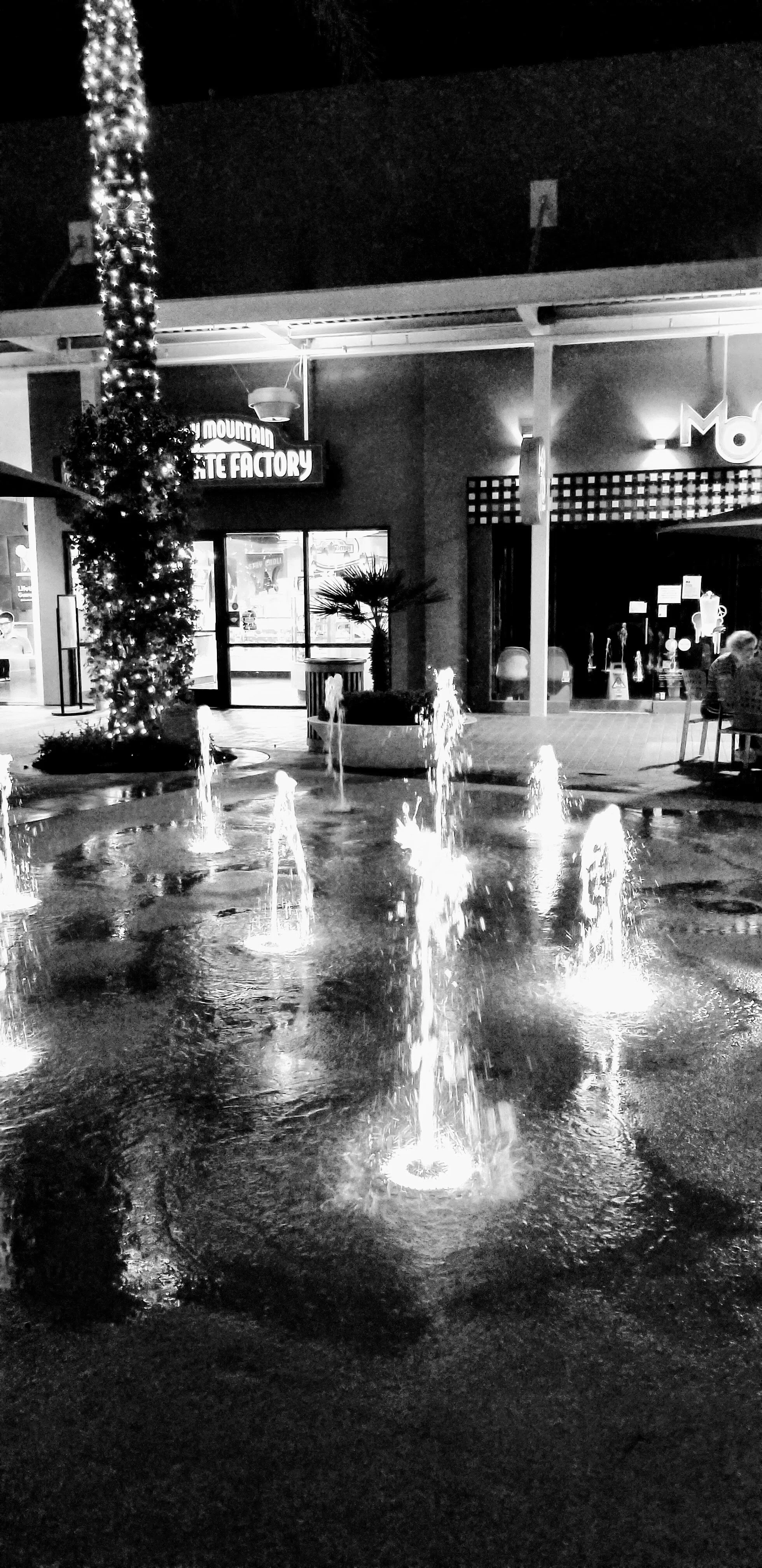 Tempe Marketplace Phoenix Arizona by MychaelX.photos 0003.jpg