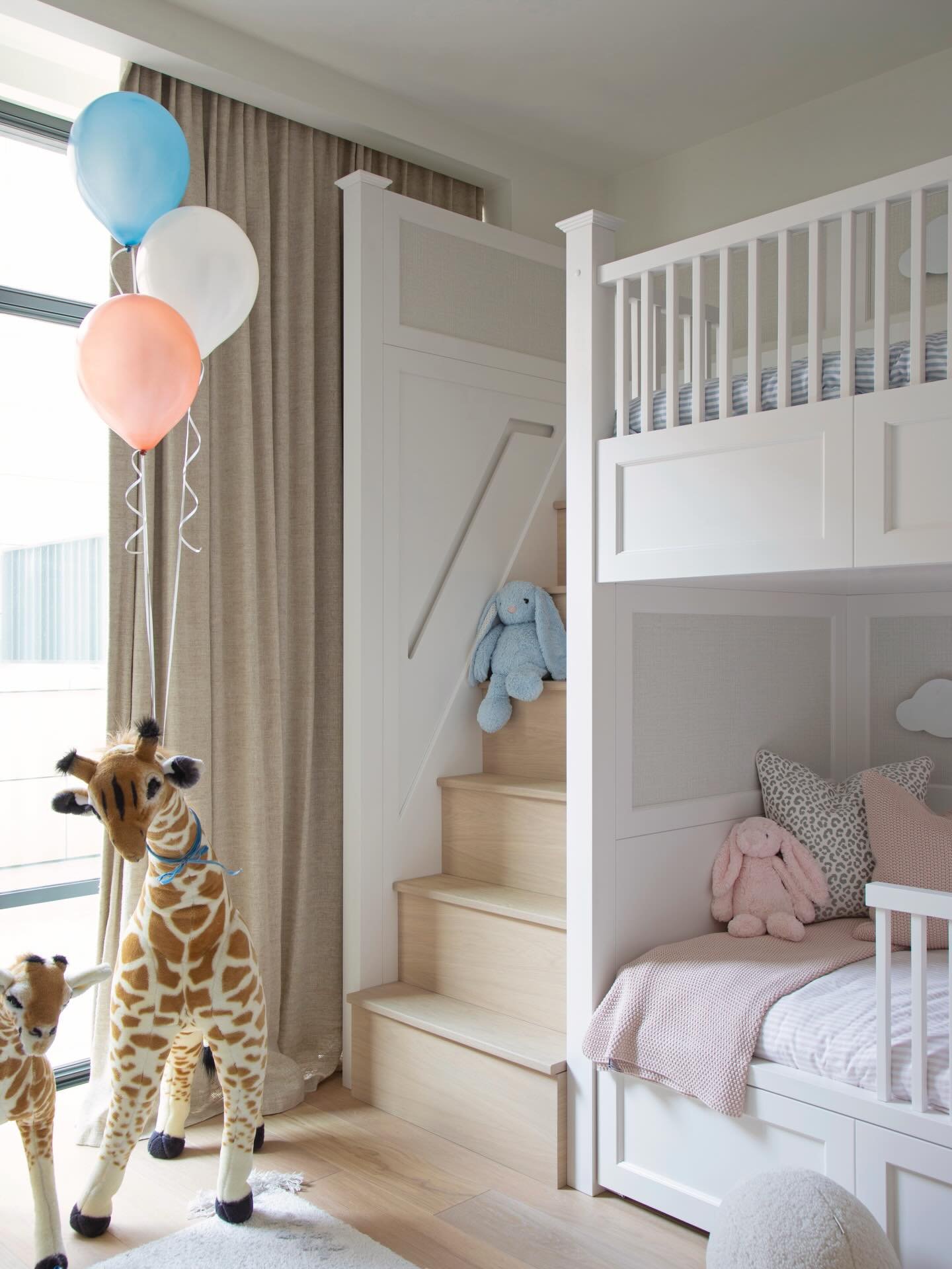 Bunny season! 🐰 

Loving this cute bedroom we designed, and living my childhood dreams through our clients children! 

#kidsbedroominspo #interiordesign #childrensinteriors

🛋️ @enelproperties 
📷 @jamesbalstonphoto