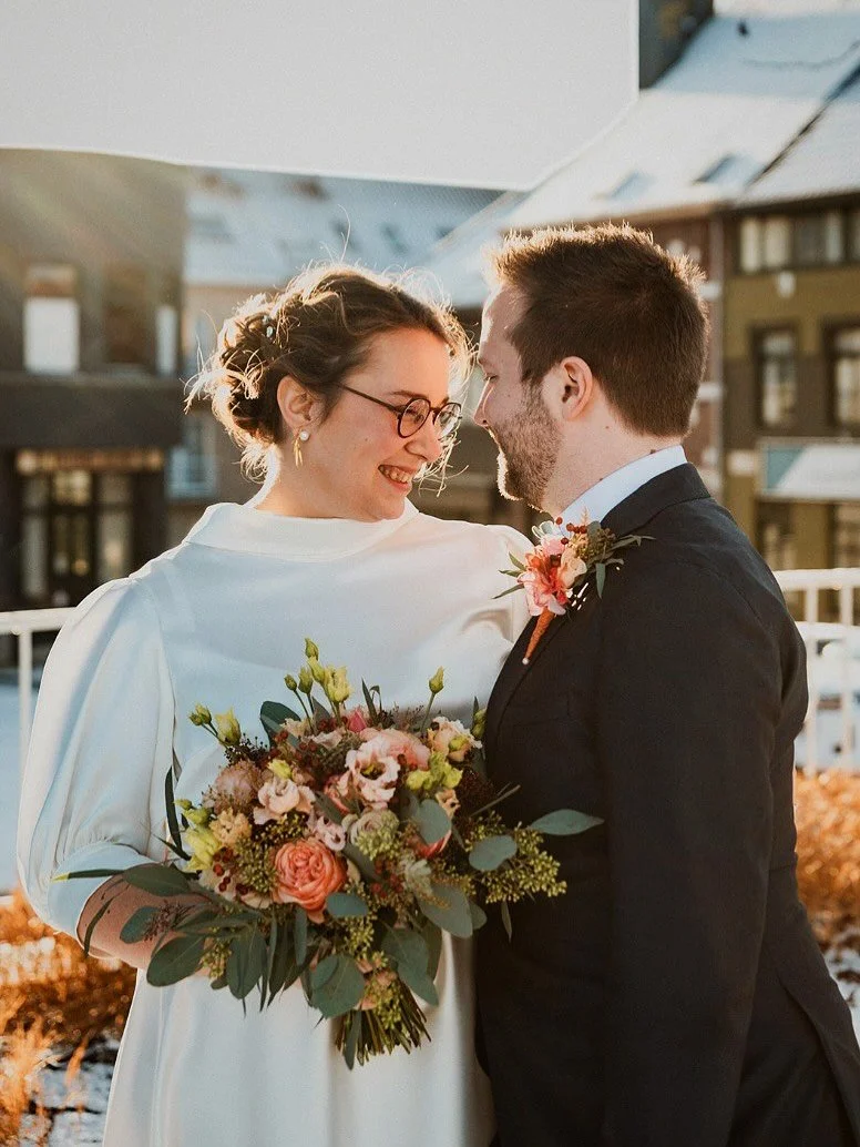 Een laagje eerste sneeuw,
Een stralende zon,
De derde dag van het nieuwe jaar,
Een hele hoop (kleine) supporters,
De liefde van Astrid en Siebrecht.

De eerste JA van &lsquo;26 die ik mocht vastleggen!

#trouwenin2026 #trouwenin2027 #trouweninbelgie 