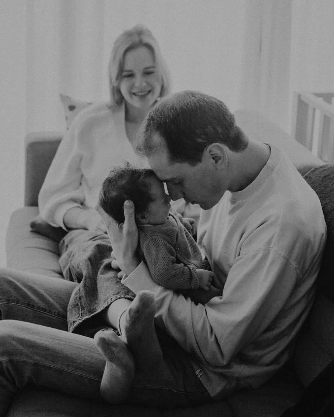 Een nieuw leven. Eentje met Suzette erbij 🤍

.
.
#newbornfotograaf #newbornshoot  #newbornsession #lifestylephotography#babyfotografie