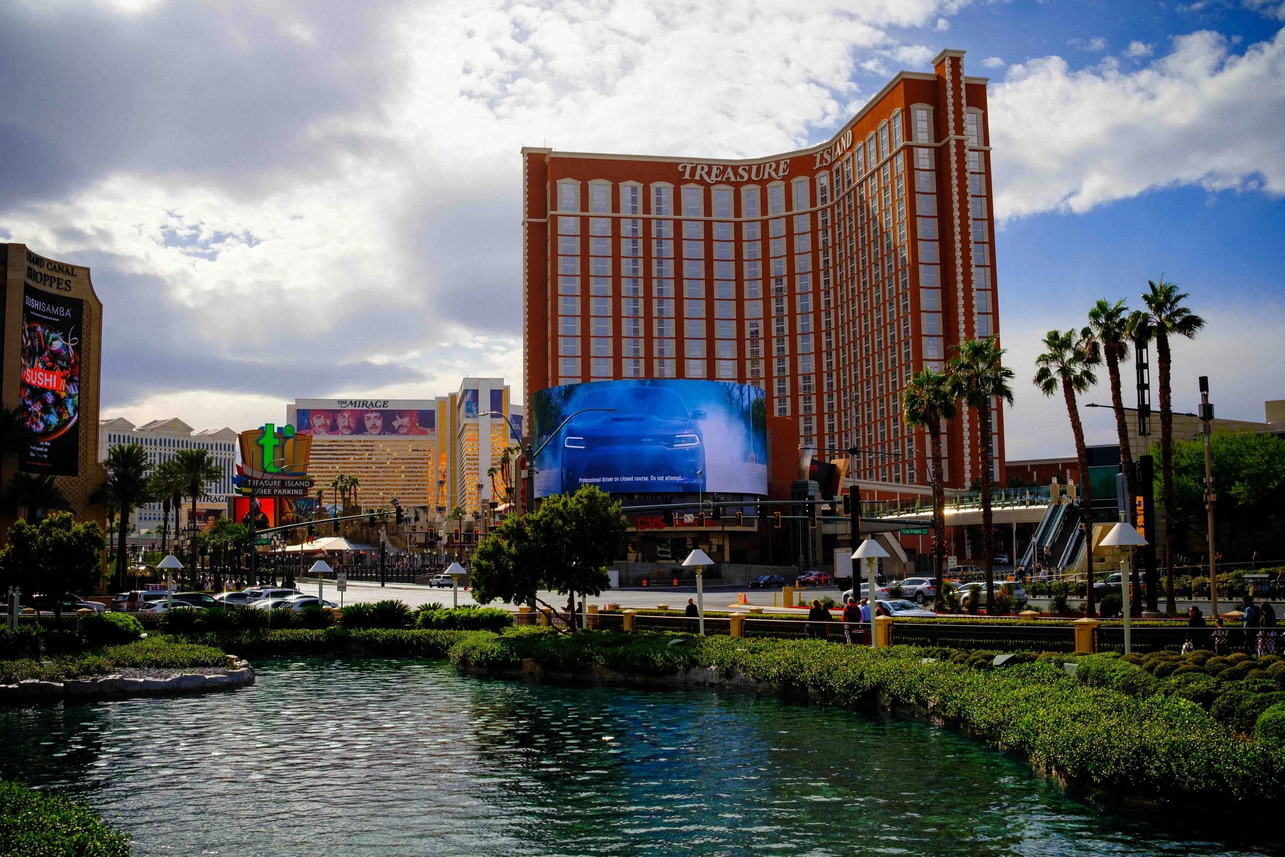 Aidan Hennebry - Las Vegas Photography - Winter 2022-68.jpg