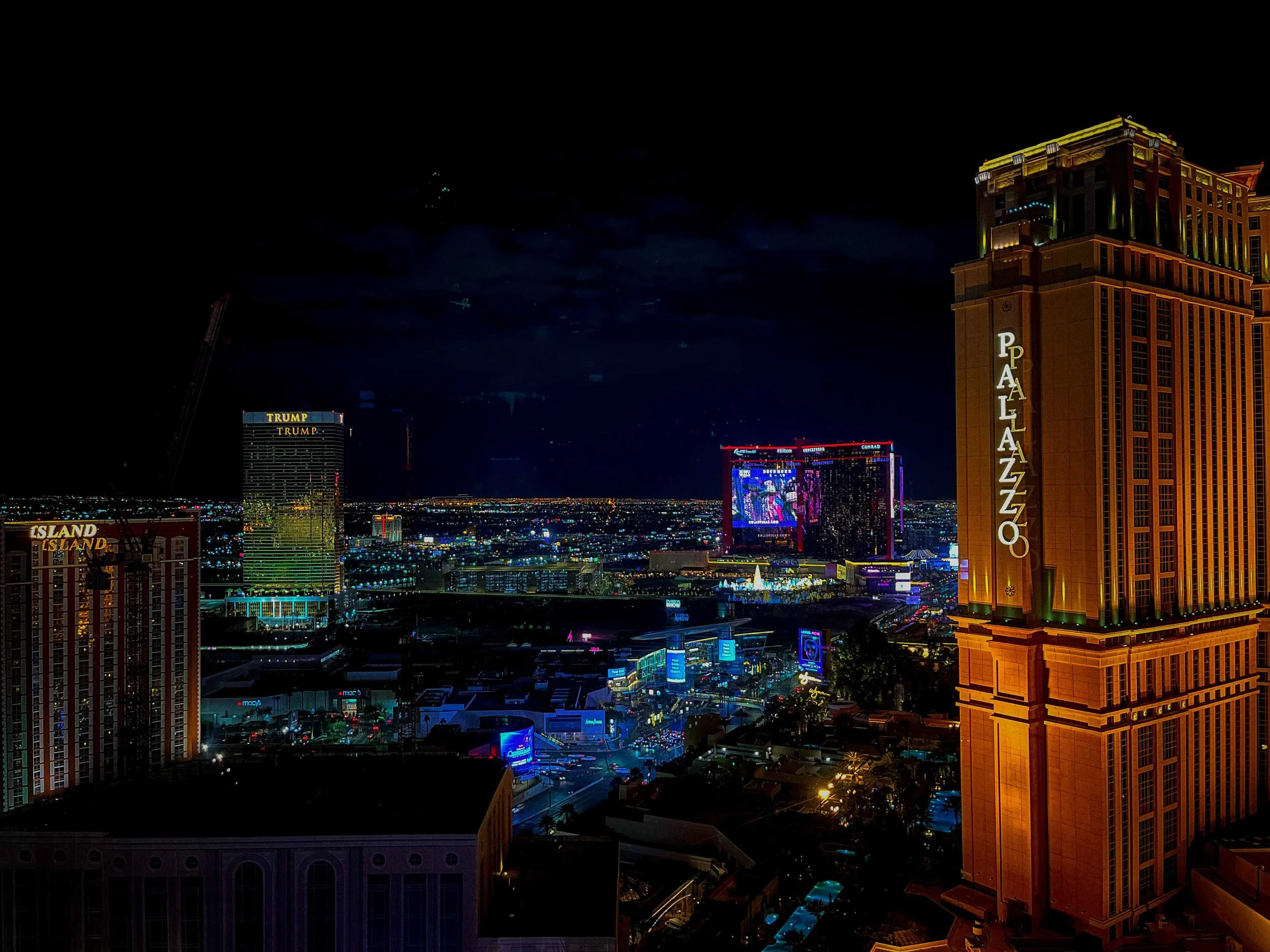 Aidan Hennebry - Las Vegas Photography - Winter 2022-102.jpg