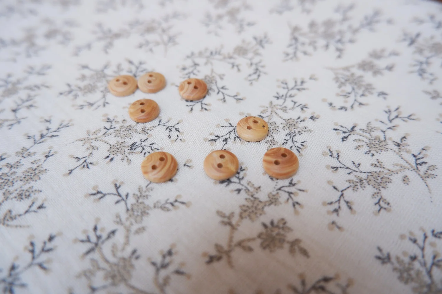10 Boutons Ronds En Bois 20mm - Parfaits Pour Artisanat, Scrapbooking, Cartonnage Ou Customisation Vêtements