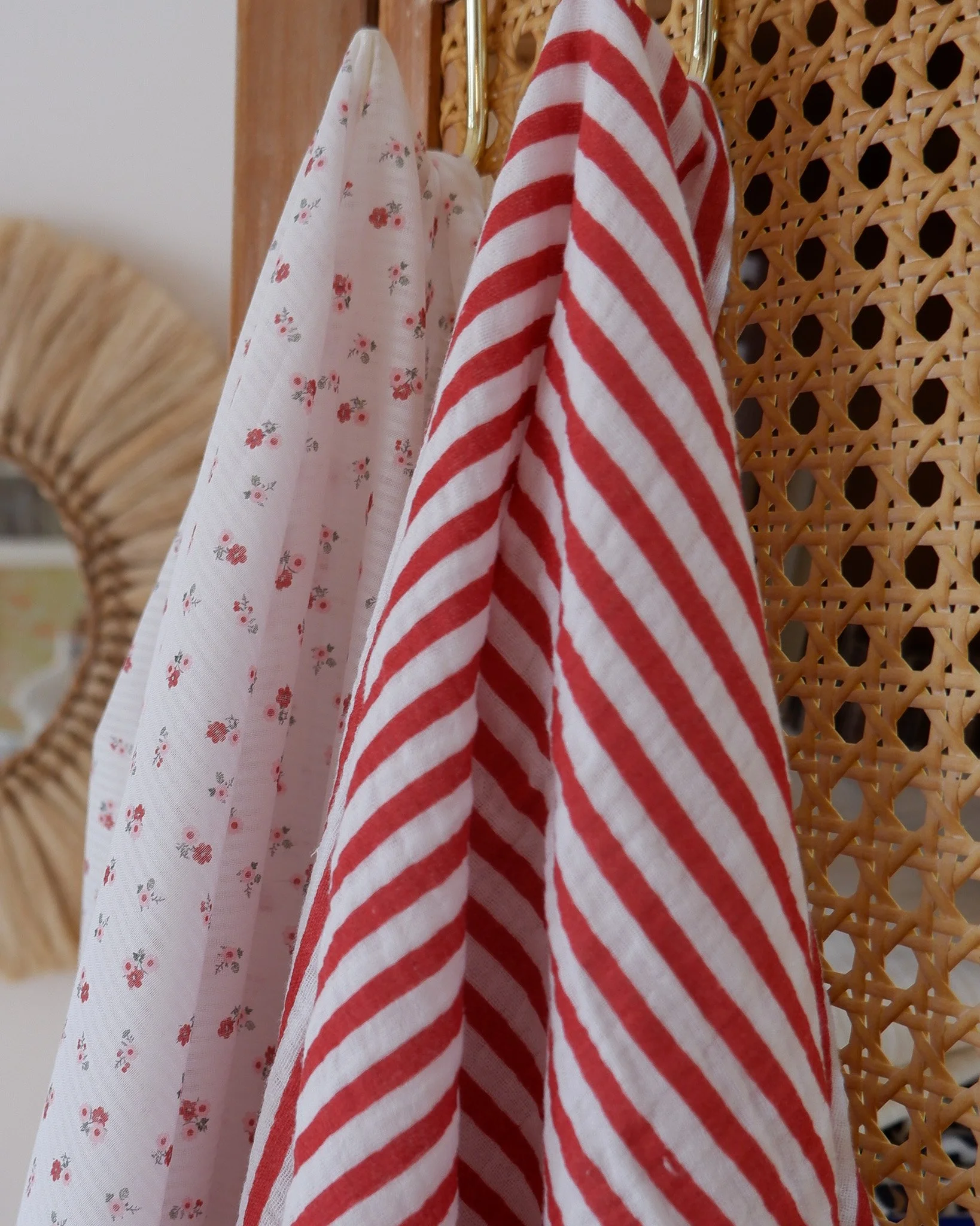 Tissu double gaze marinière rouge (copie)