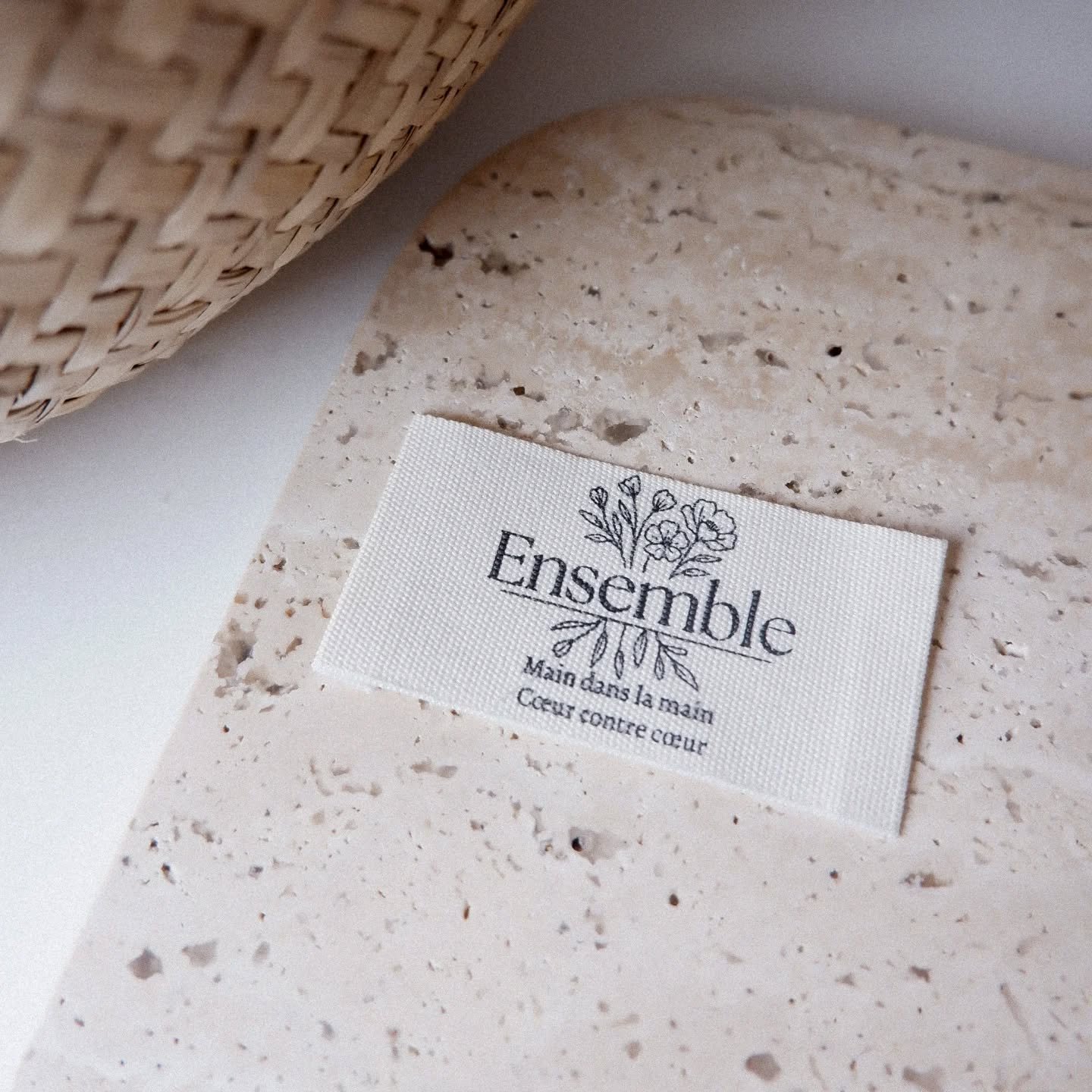 Bonjour,

J&rsquo;esp&egrave;re que vous allez bien !

Il y a pas mal d&rsquo;actualit&eacute; &agrave; l&rsquo;atelier en ce mois de mars.

1 / La nouvelle collection

Merci pour votre accueil si chaleureux de notre collection&nbsp;Bain de Soleil&nb