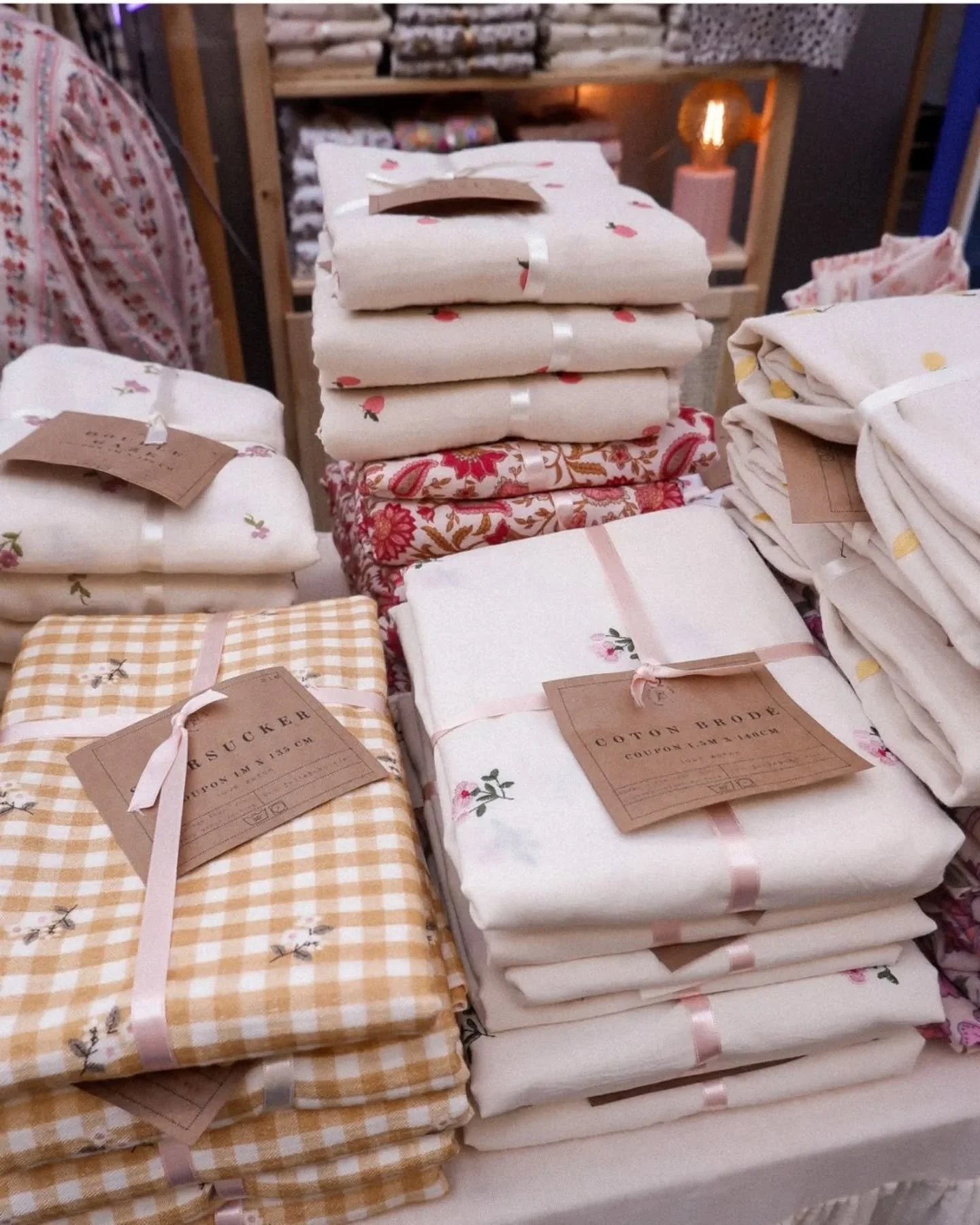 Ola ! 🌷☀️

J'esp&egrave;re que vous allez bien !

J'ai &eacute;t&eacute; tres bavarde aujourd'hui en story, de grands changements se pr&eacute;parent ici et je suis impatiente !

En photo et en vid&eacute;o je reviens avec vous sur les derni&egrave;