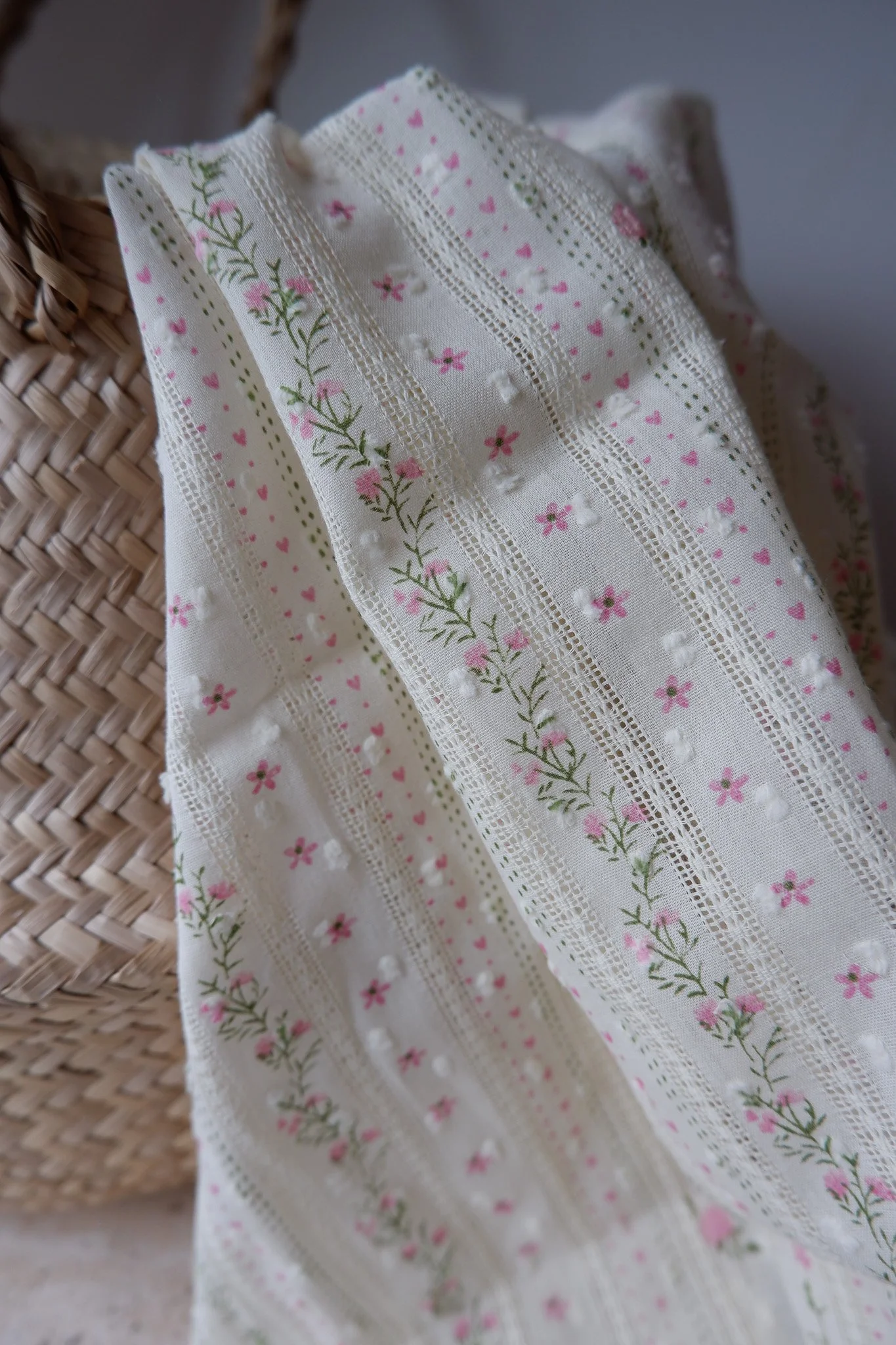 Tissu coton jacquard plumetis vichy ♡ Rosalie