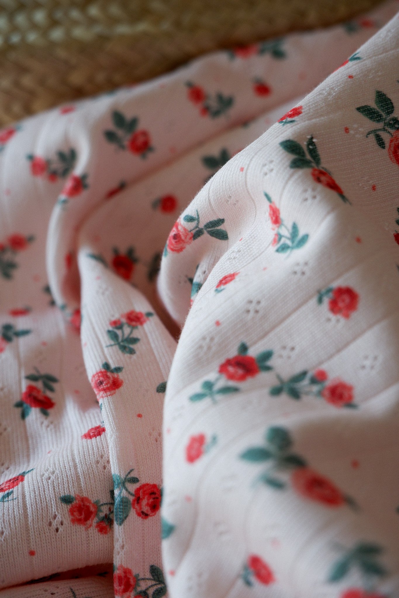 Tissu jersey ajouré Sew & Roses ♡ création Jolie Boho