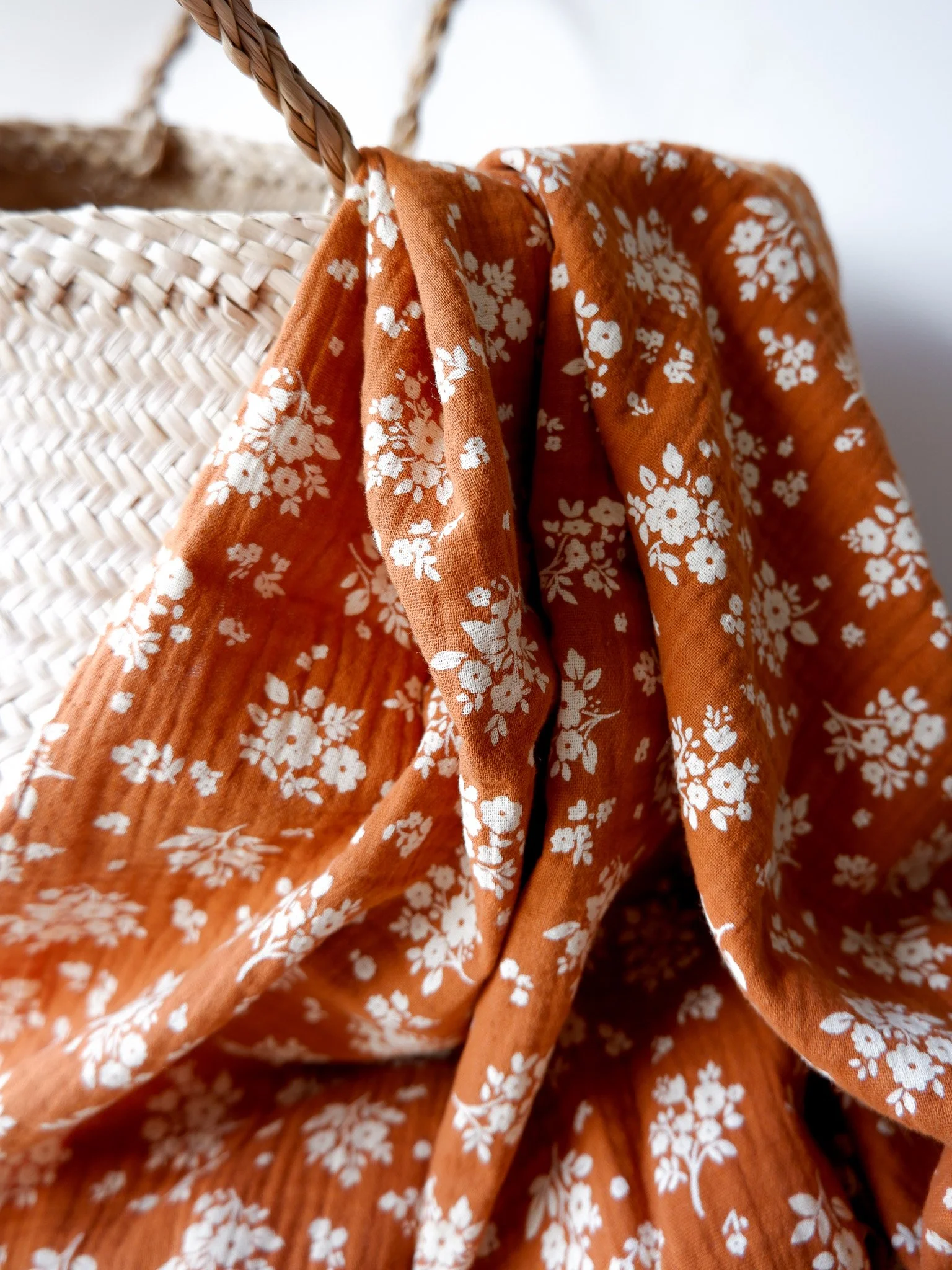Tissu double gaze fleurs ♡ Capucine