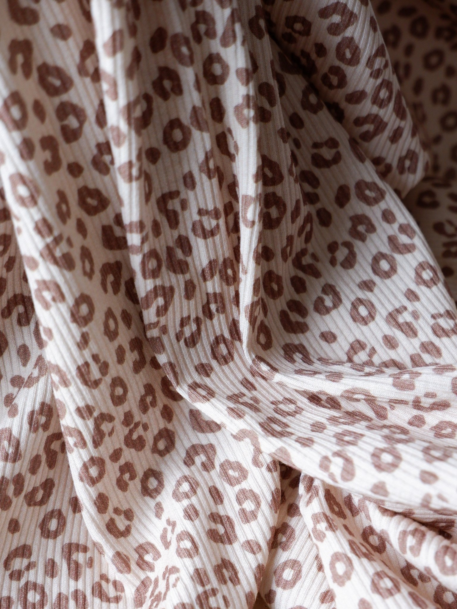 Jersey côtelé en coton ♡ motif léopard