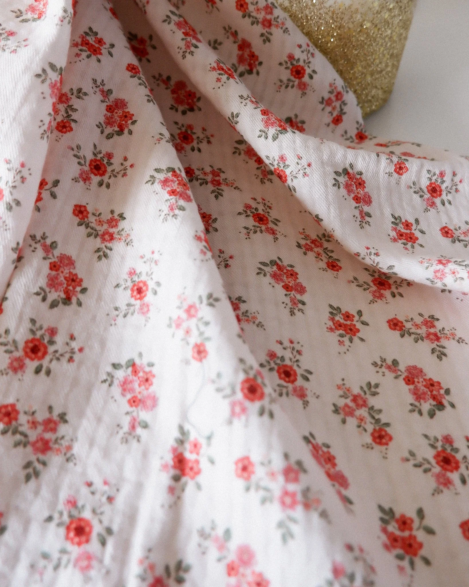 Seersucker Lola imprimé écru fleurs rouges (3).jpg