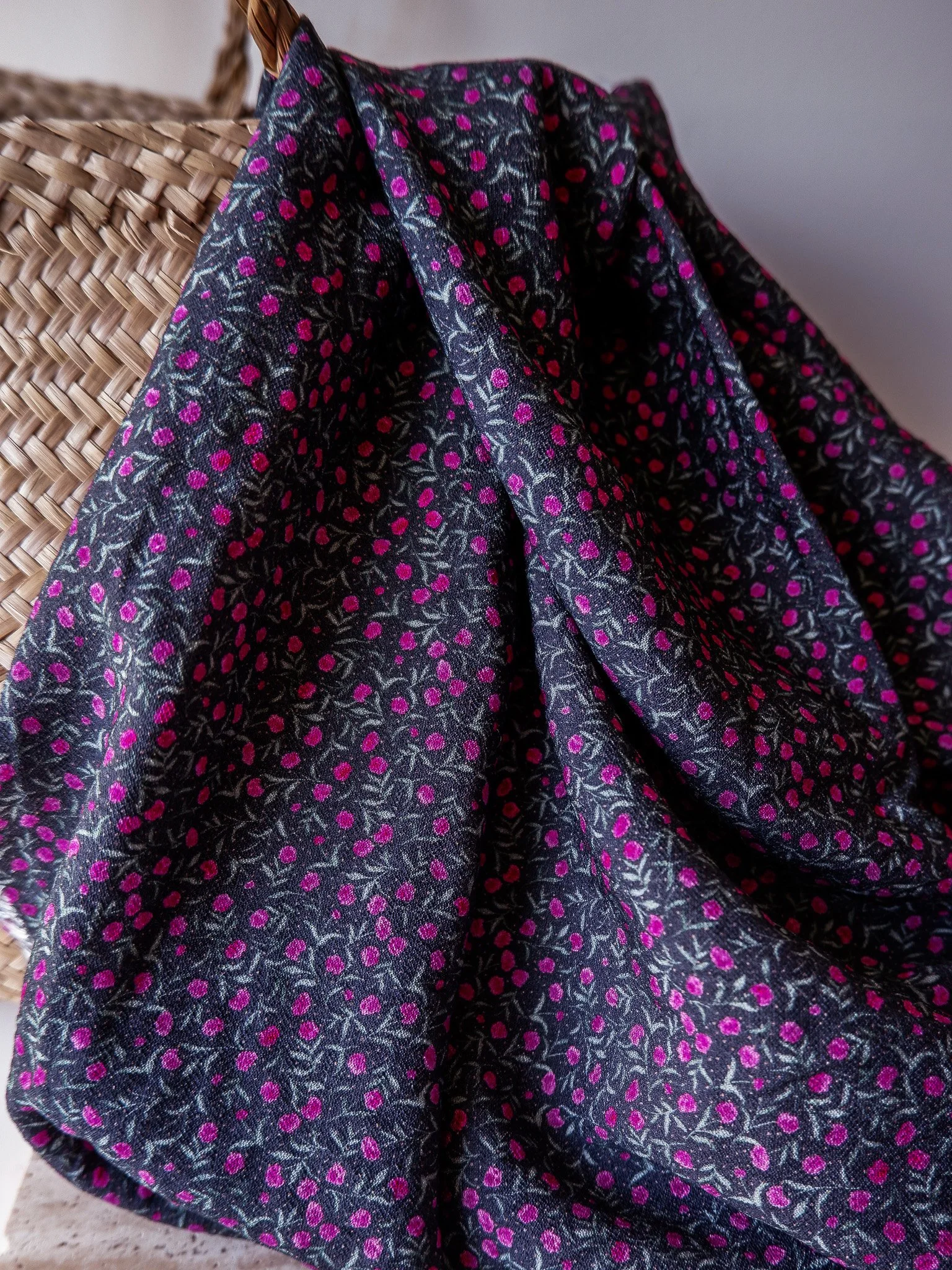 Crêpe de viscose écovéro fleuri ♡ Baie de fleurs