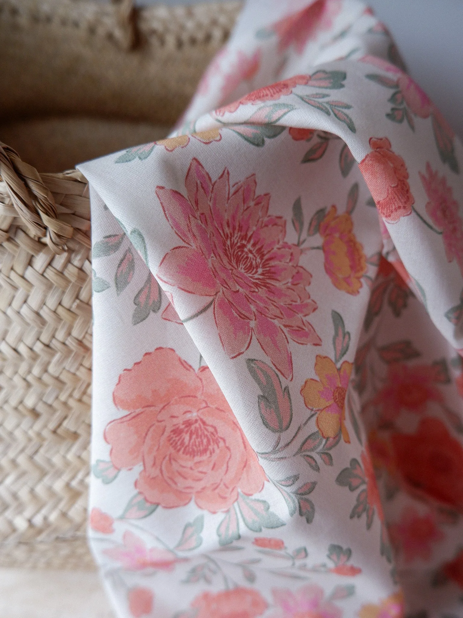 giulia-voile-coton-bio-fleurs-corail-rose.jpg (2).jpg